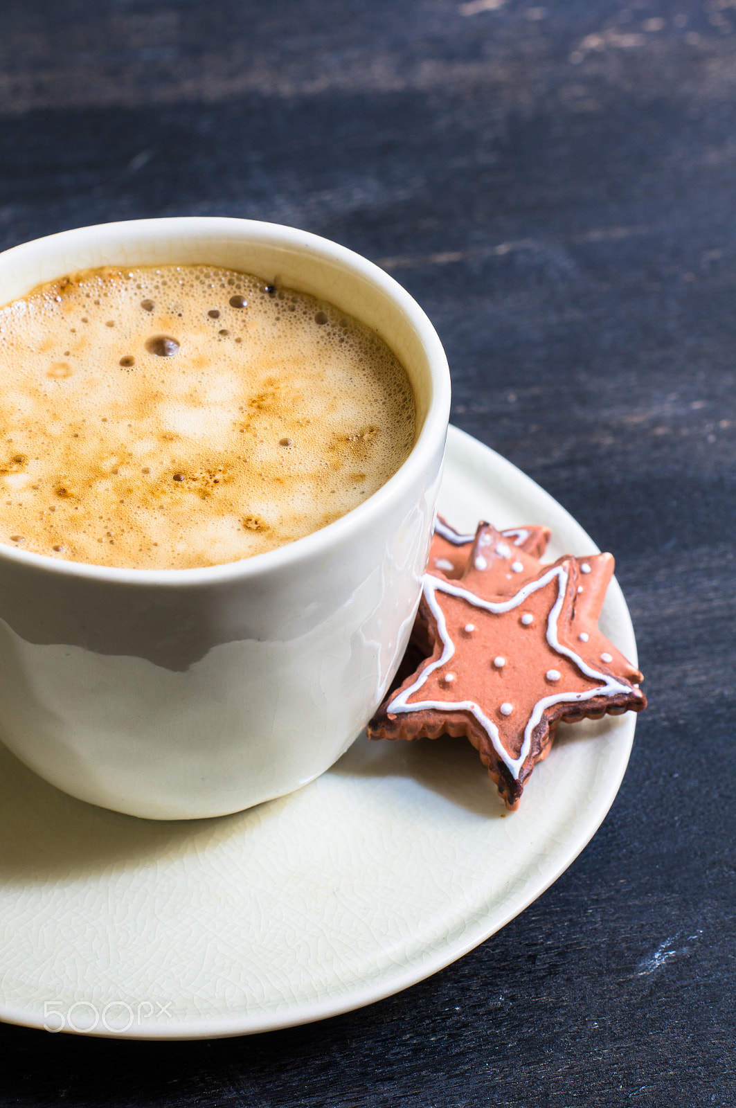 Sony SLT-A55 (SLT-A55V) sample photo. Cup of cappuccino with festive decor photography