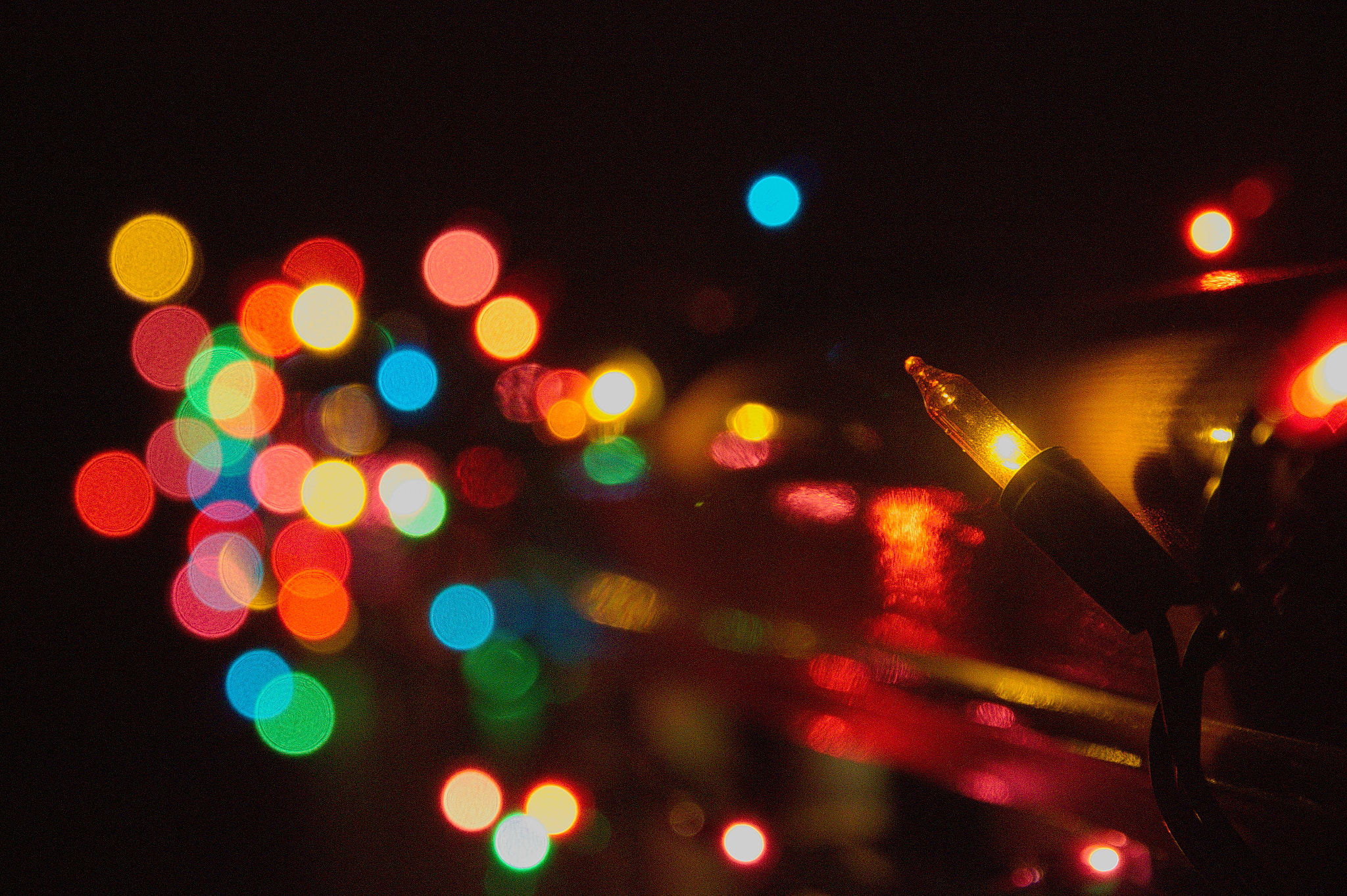 Canon EOS 600D (Rebel EOS T3i / EOS Kiss X5) sample photo. A beacon in the night photography