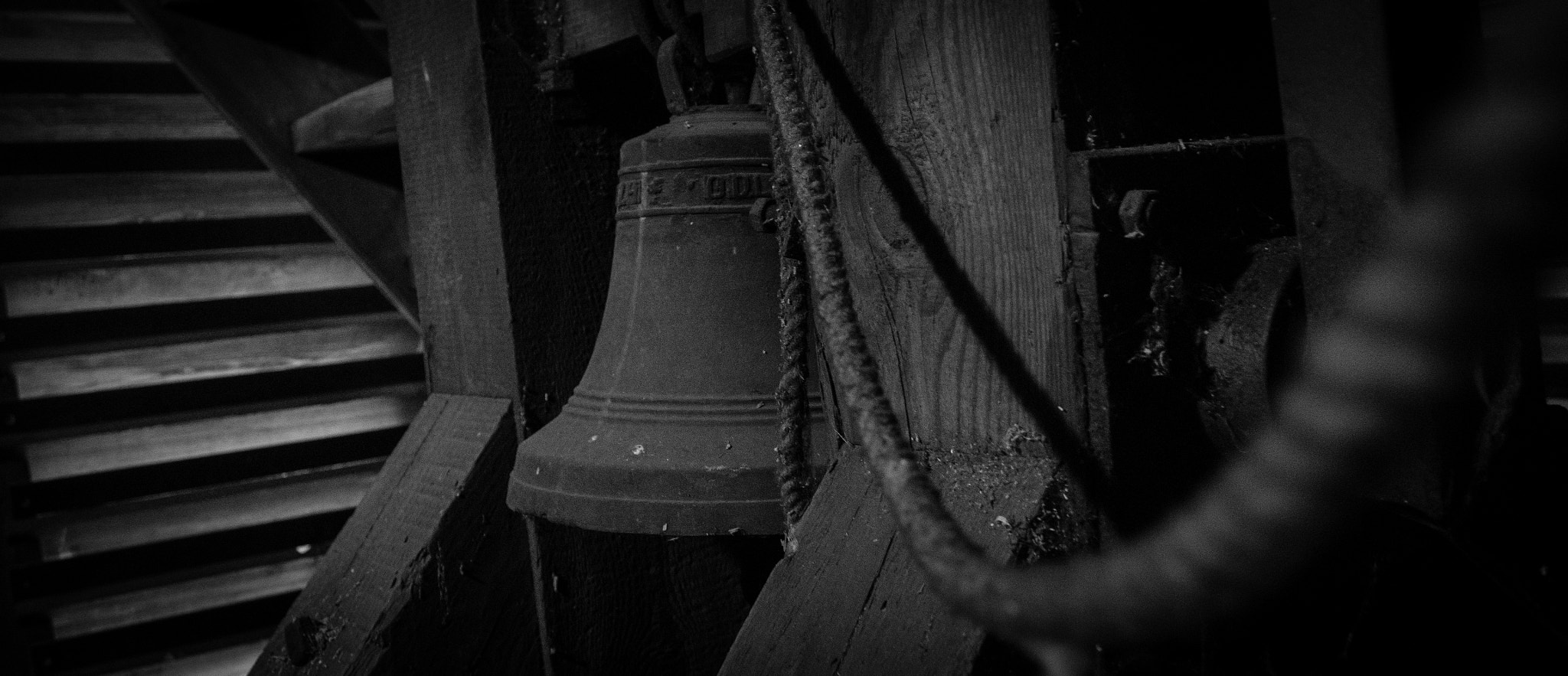 Olympus M.Zuiko Digital 14-42mm F3.5-5.6 II R sample photo. Bell&rope photography