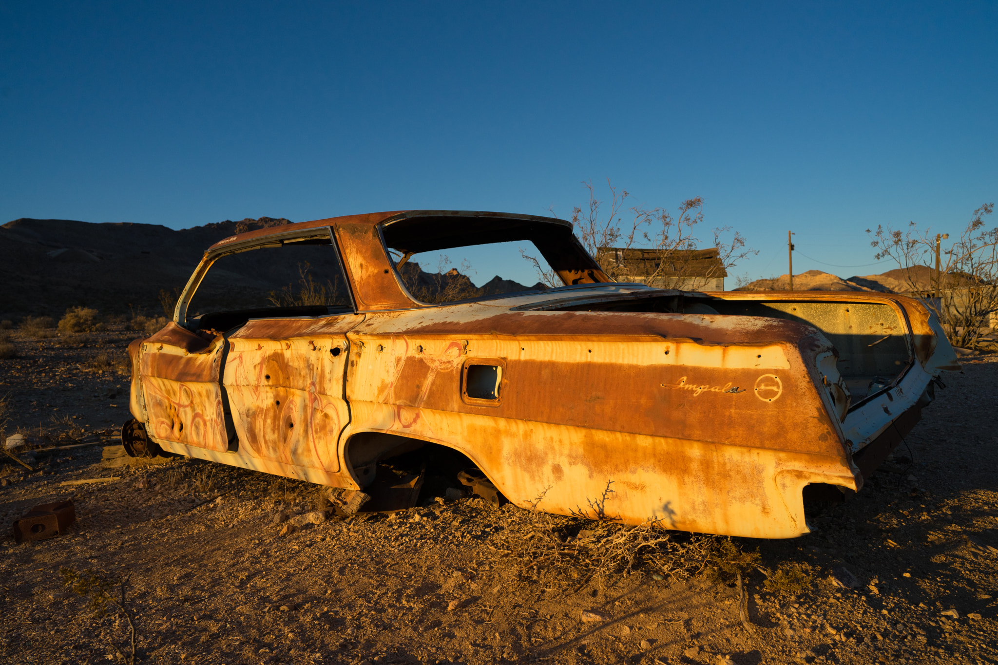 Sony a7 II + ZEISS Batis 25mm F2 sample photo. Chevrolet impala photography