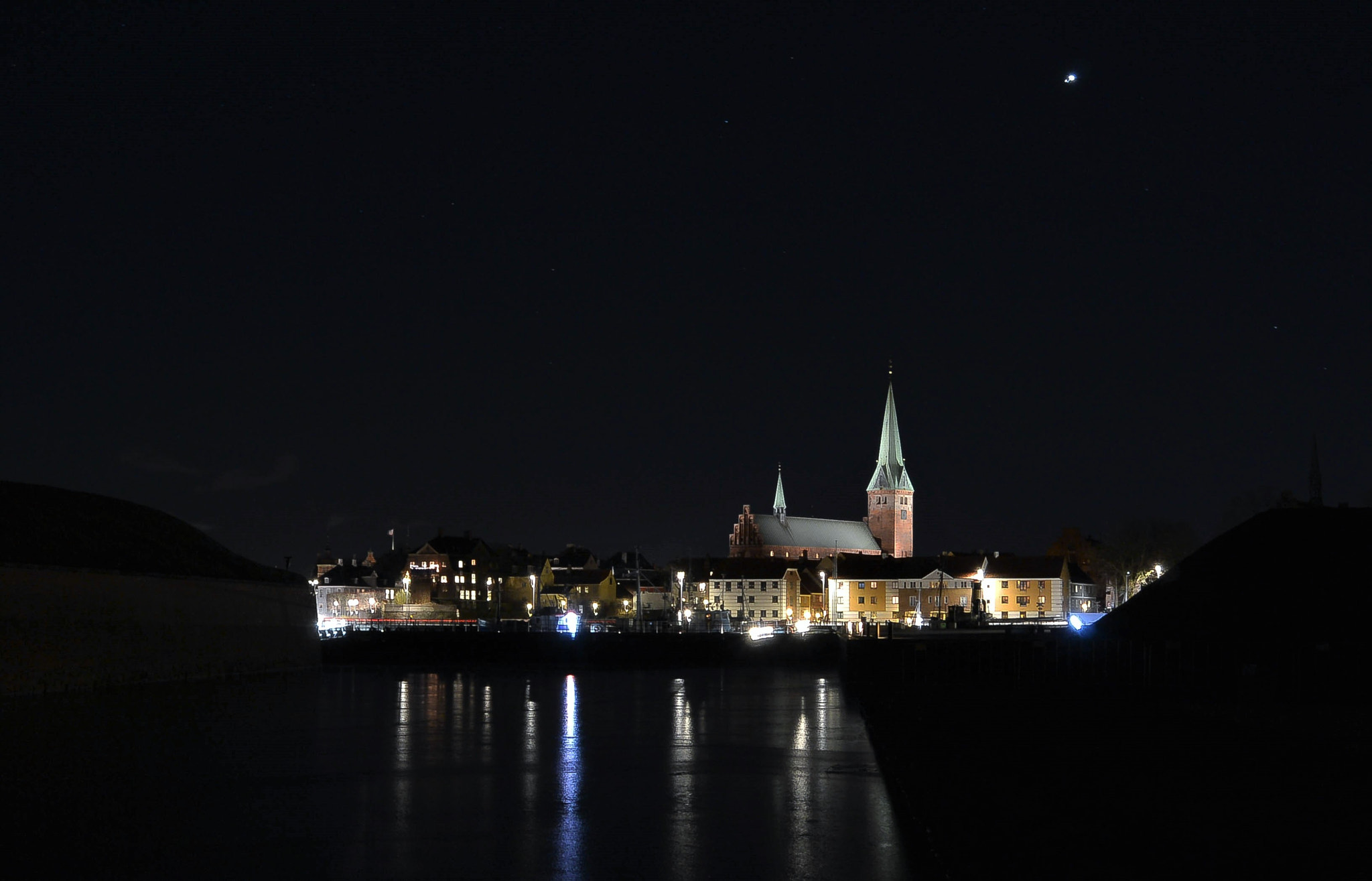 Nikon 1 Nikkor 11-27.5mm F3.5-5.6 sample photo. Under the star... photography