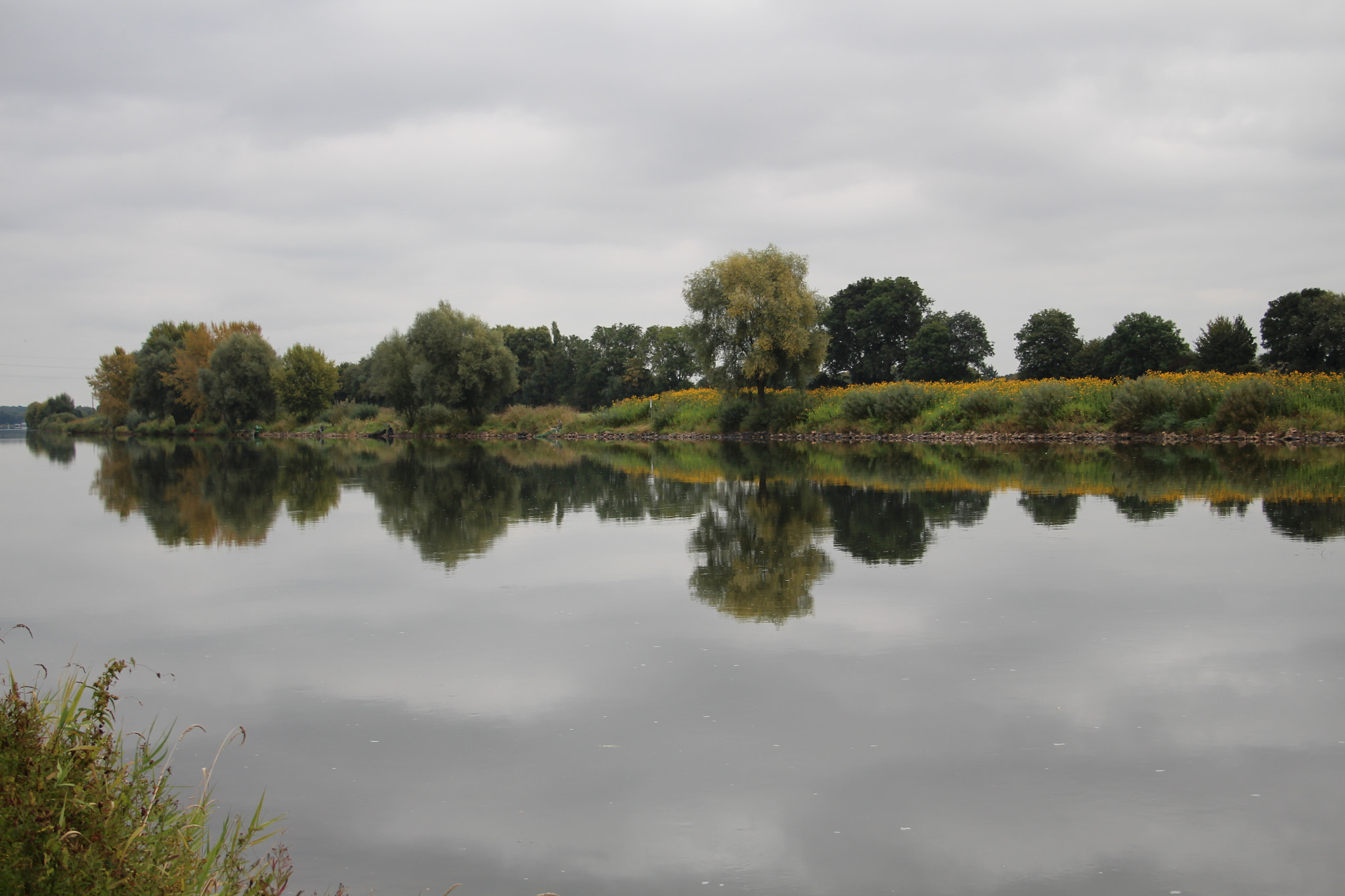 Canon EF-S 18-55mm F3.5-5.6 II sample photo. Round the weser, germany photography