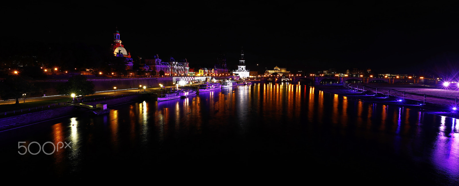 Canon EF 16-35mm F4L IS USM sample photo. Brühlsche terasse photography