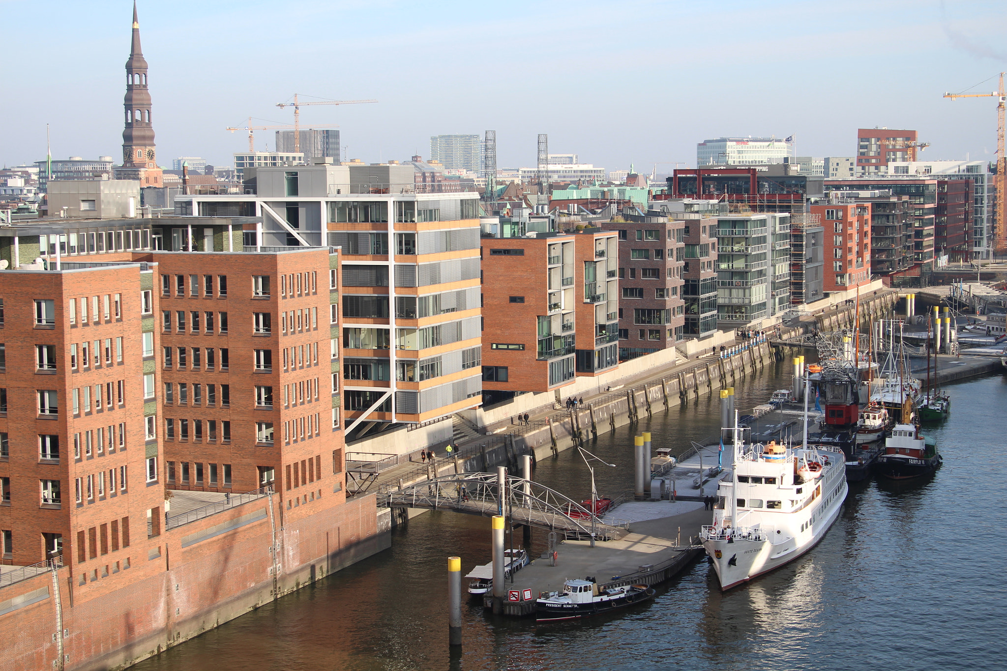 Canon EF-S 18-55mm F3.5-5.6 II sample photo. Hafencity in hamburg, germany photography