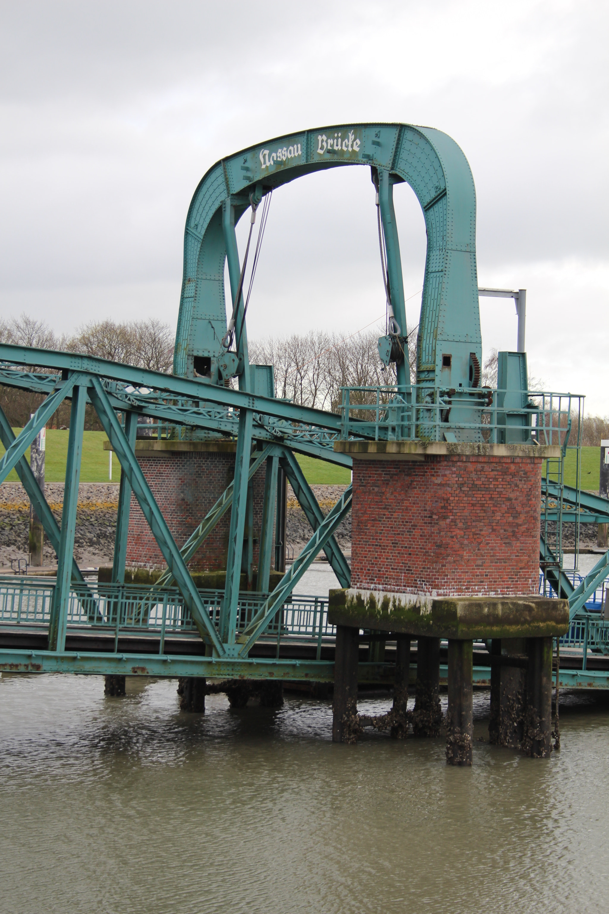 Canon EF-S 18-55mm F3.5-5.6 II sample photo. Wilhelmshaven, germany photography