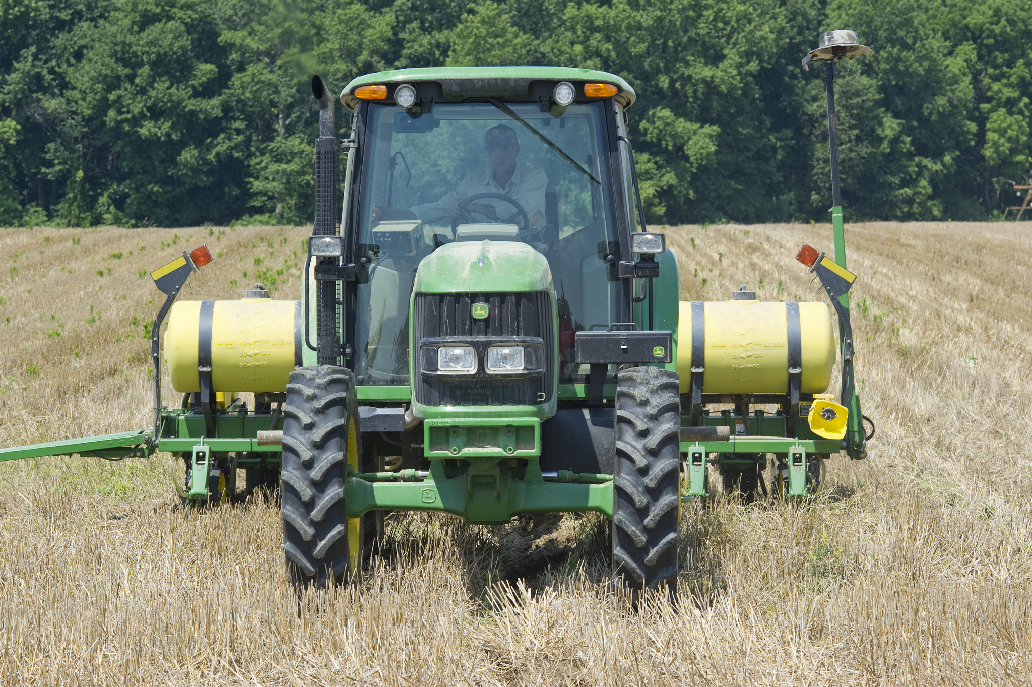 Nikon D3S sample photo. Planting corn over stubble in sudlersville md photography