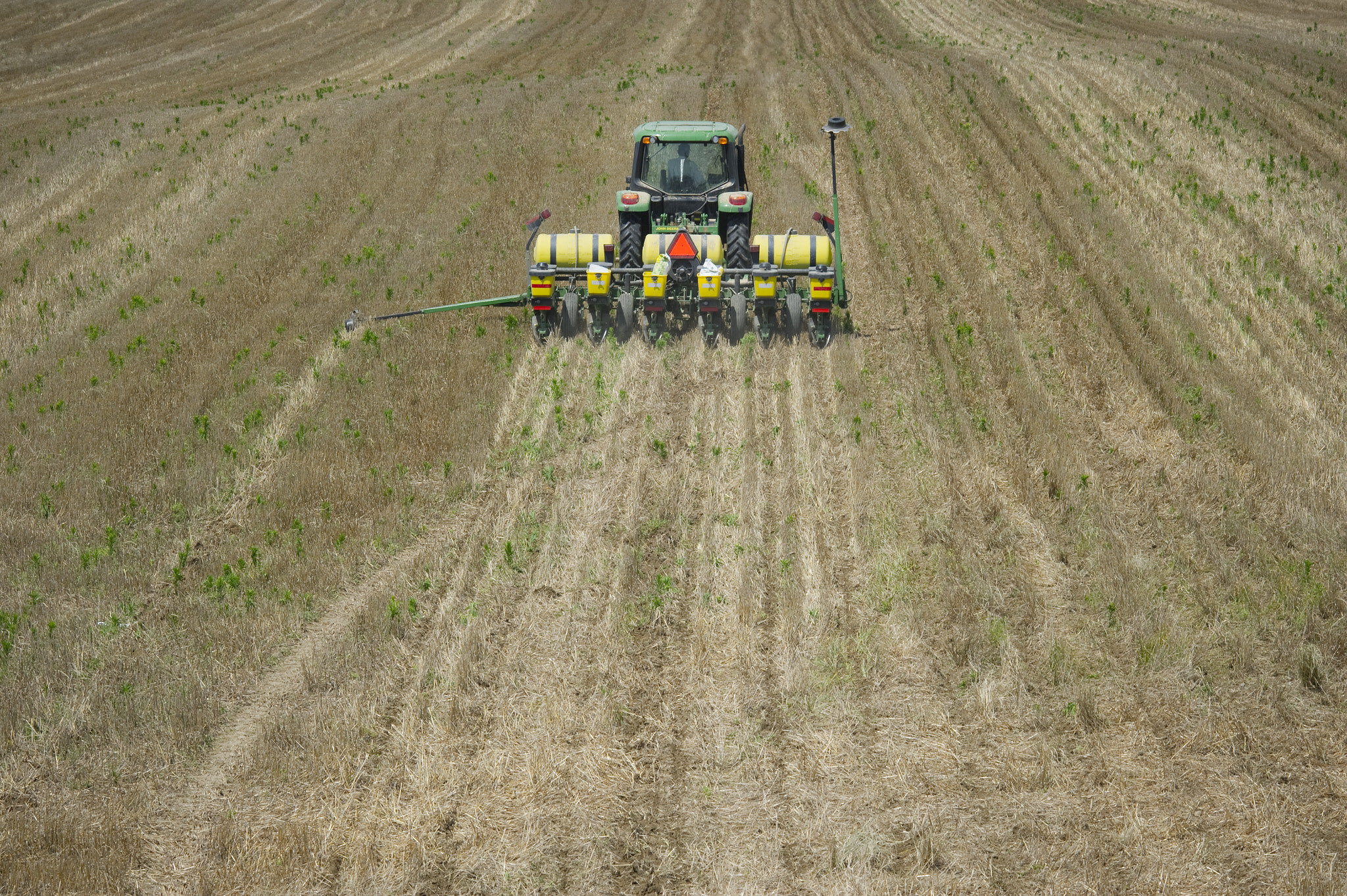 Nikon D3S + AF DC-Nikkor 135mm f/2 sample photo. Planting corn over stubble in sudlersville md photography