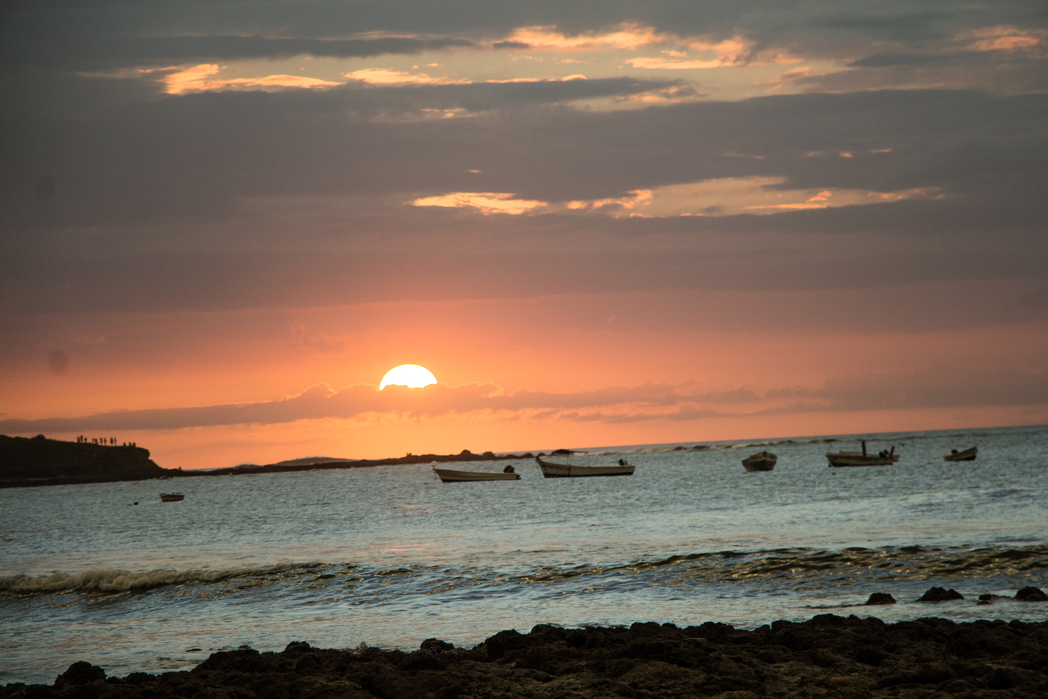 Canon EOS 1200D (EOS Rebel T5 / EOS Kiss X70 / EOS Hi) sample photo. Sunset in tamarindo - costa rica 2016 photography