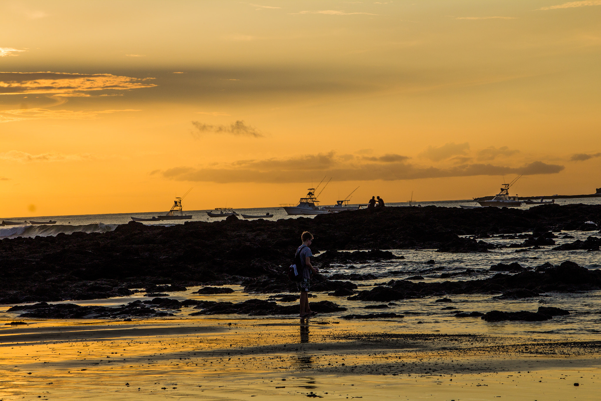Canon EOS 1200D (EOS Rebel T5 / EOS Kiss X70 / EOS Hi) sample photo. Sunset in tamarindo - costa rica 2016 photography