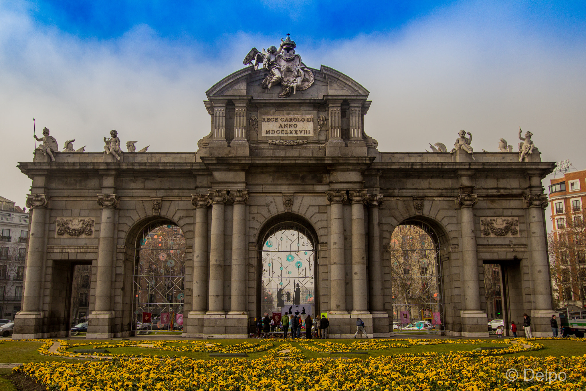 Sigma 10-20mm F3.5 EX DC HSM sample photo. 5 - puerta de alcalá en navidad. photography