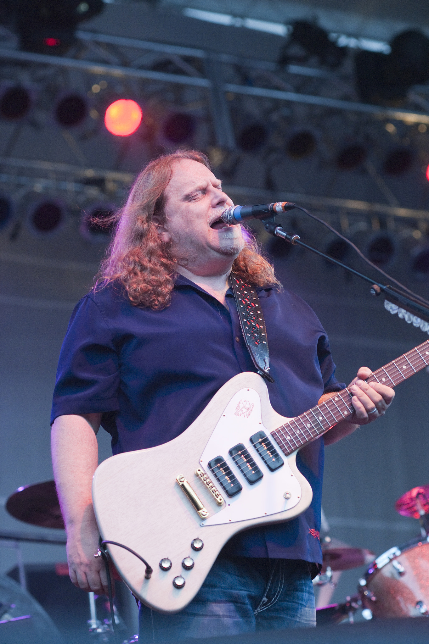 Nikon D700 sample photo. Artscape arts festival, baltimore maryland 
warren haynes of government mule playing guitar on stage photography