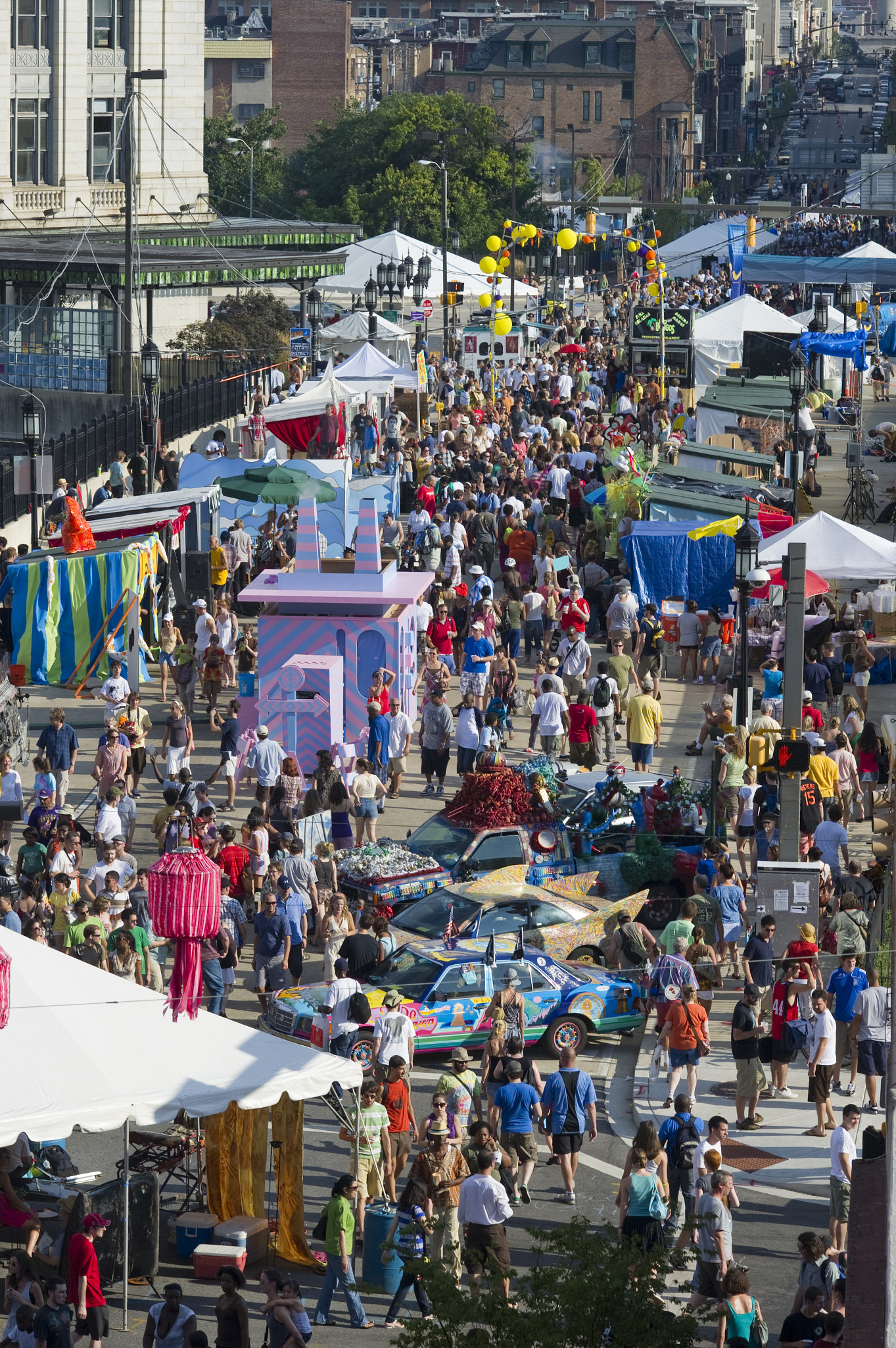 AF DC-Nikkor 135mm f/2 sample photo. Artscape arts festival, baltimore maryland photography