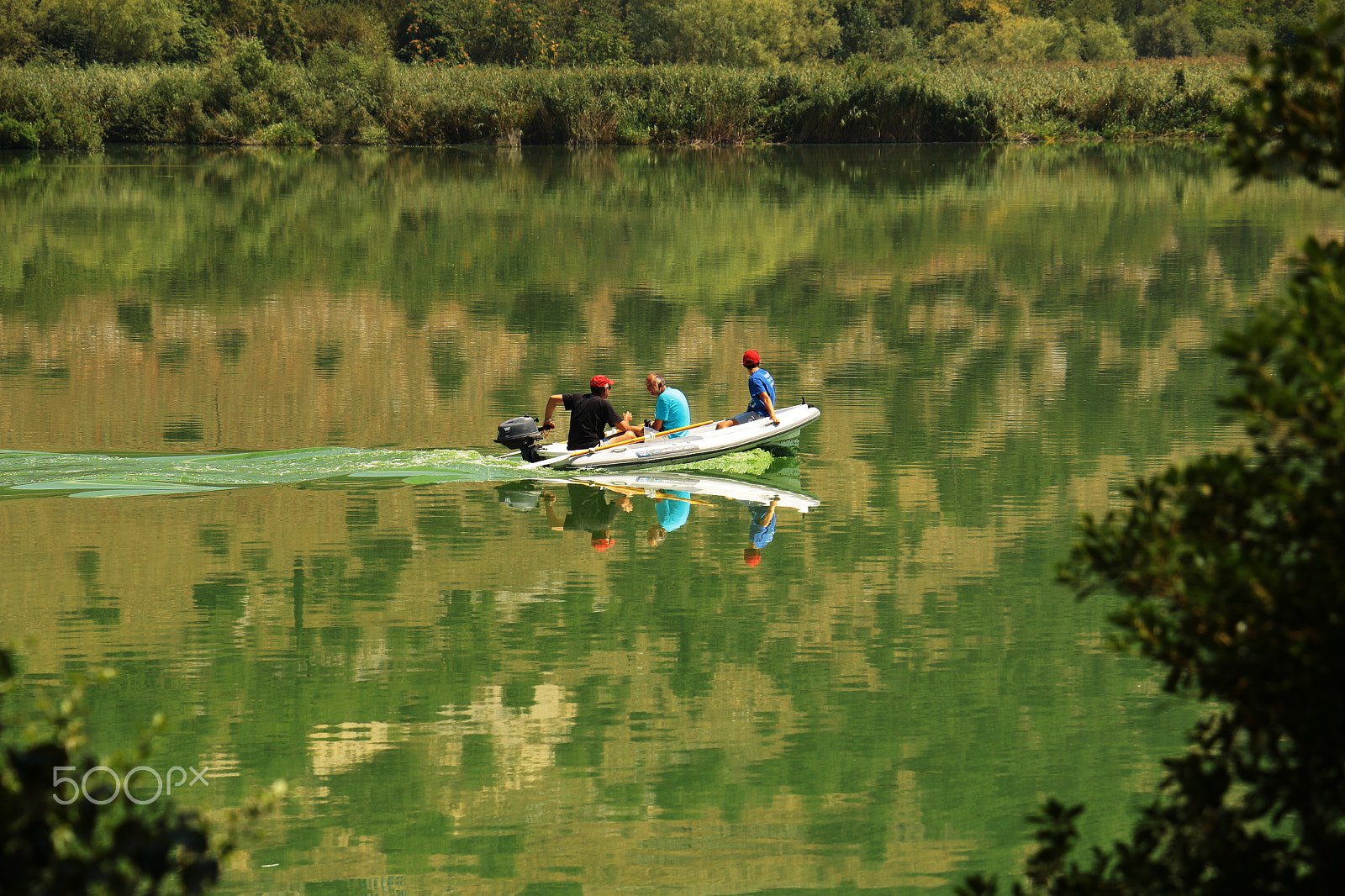 Canon EF 24-85mm F3.5-4.5 USM sample photo. Gone ... fishing ! photography