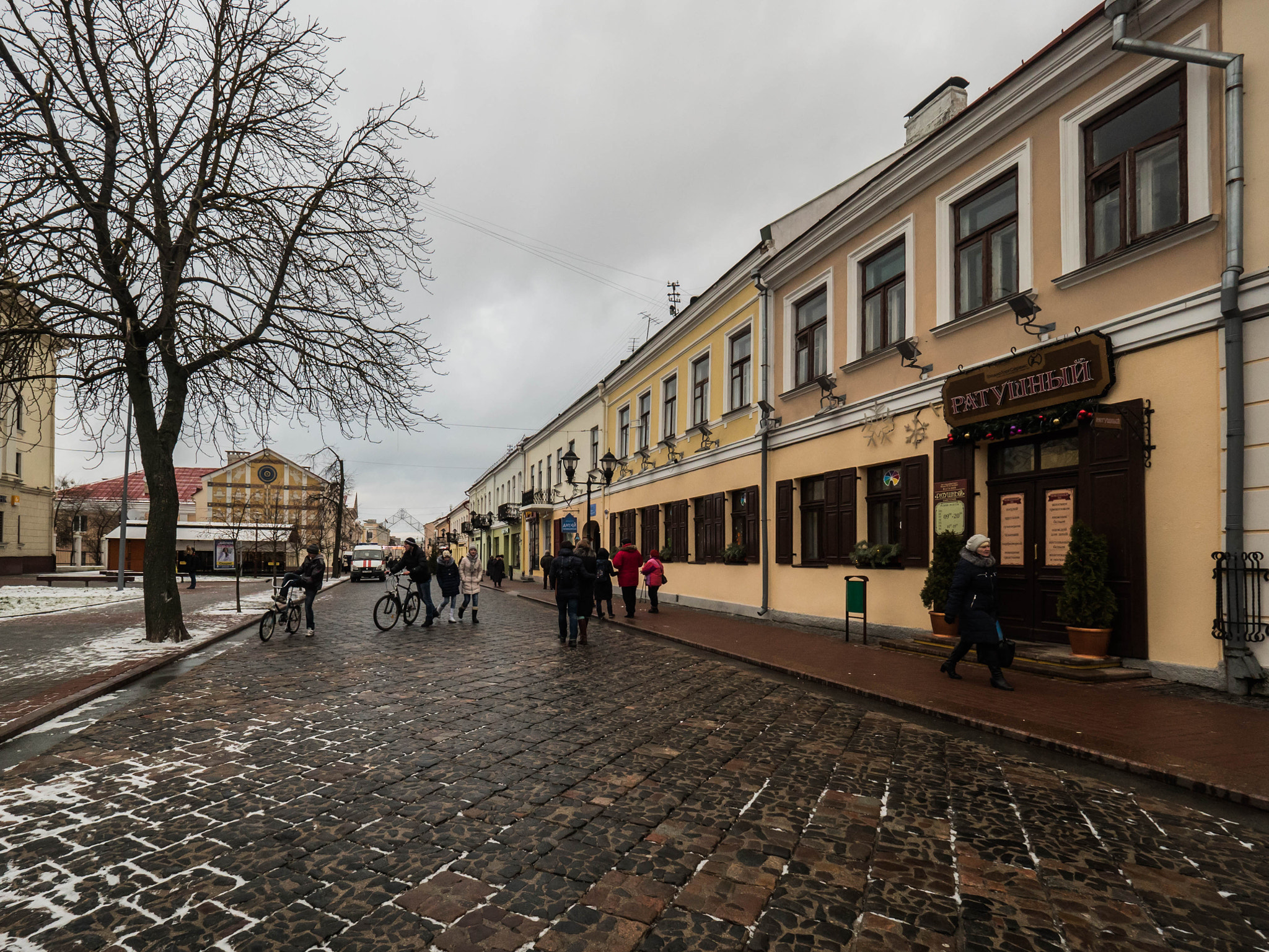 Panasonic Lumix DMC-GH4 + Olympus M.Zuiko Digital ED 7-14mm F2.8 PRO sample photo. Sovetskaya street, grodno, belarus photography