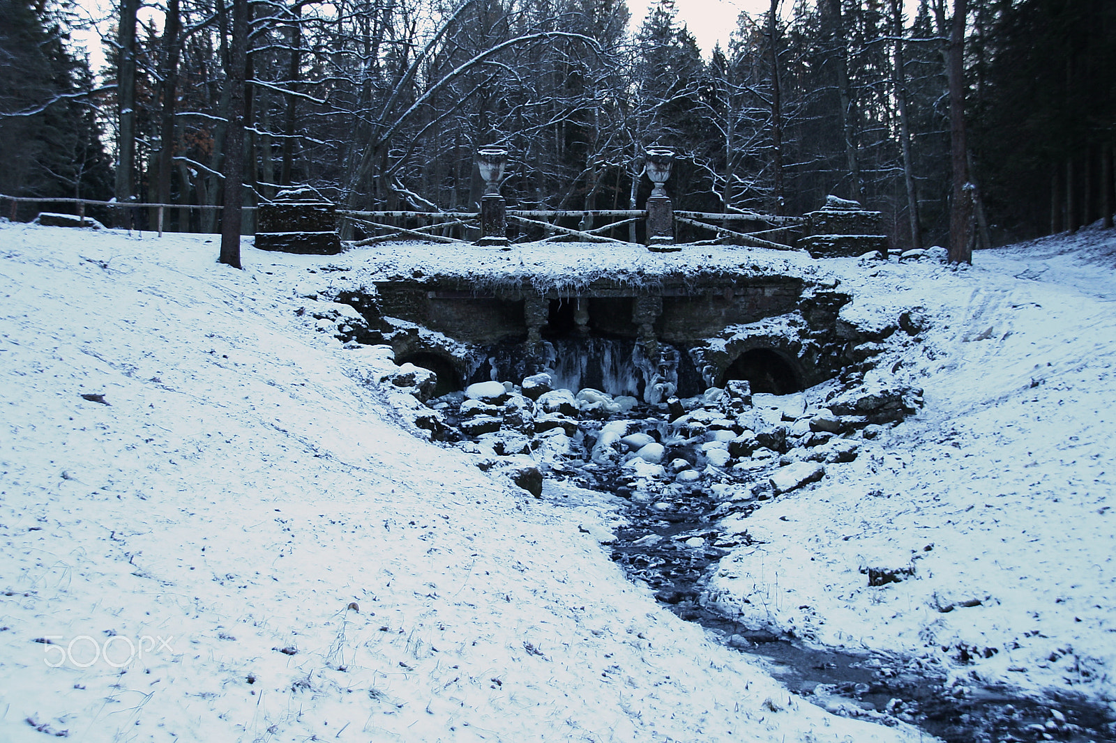 Canon EOS 1000D (EOS Digital Rebel XS / EOS Kiss F) sample photo. The ruins cascade photography