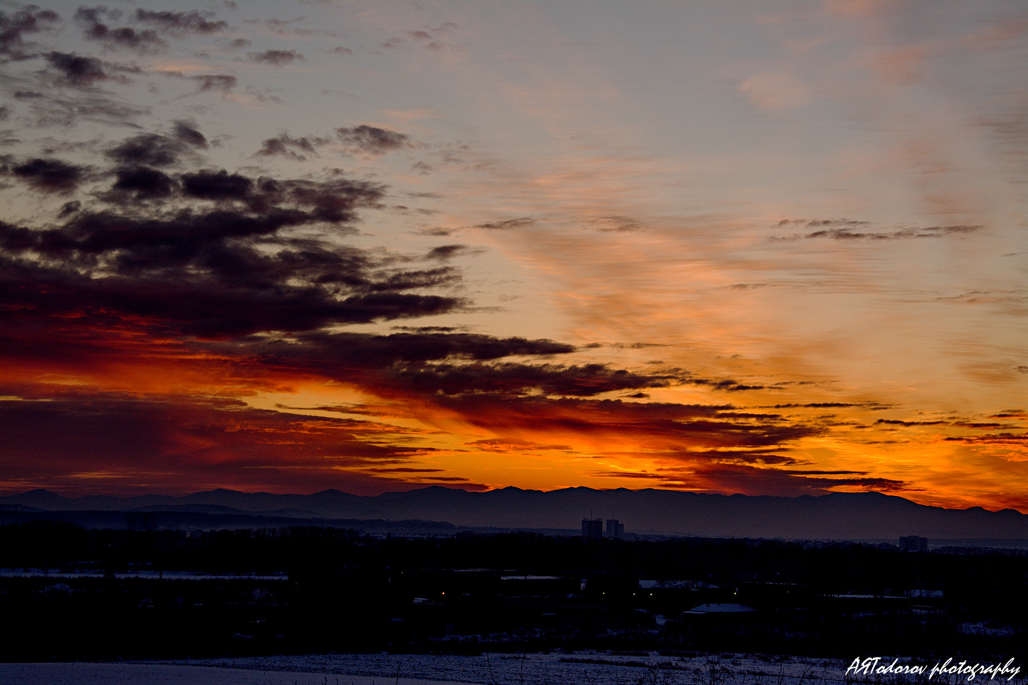 18.00 - 105.00 mm f/3.5 - 5.6 sample photo. Sunset photography