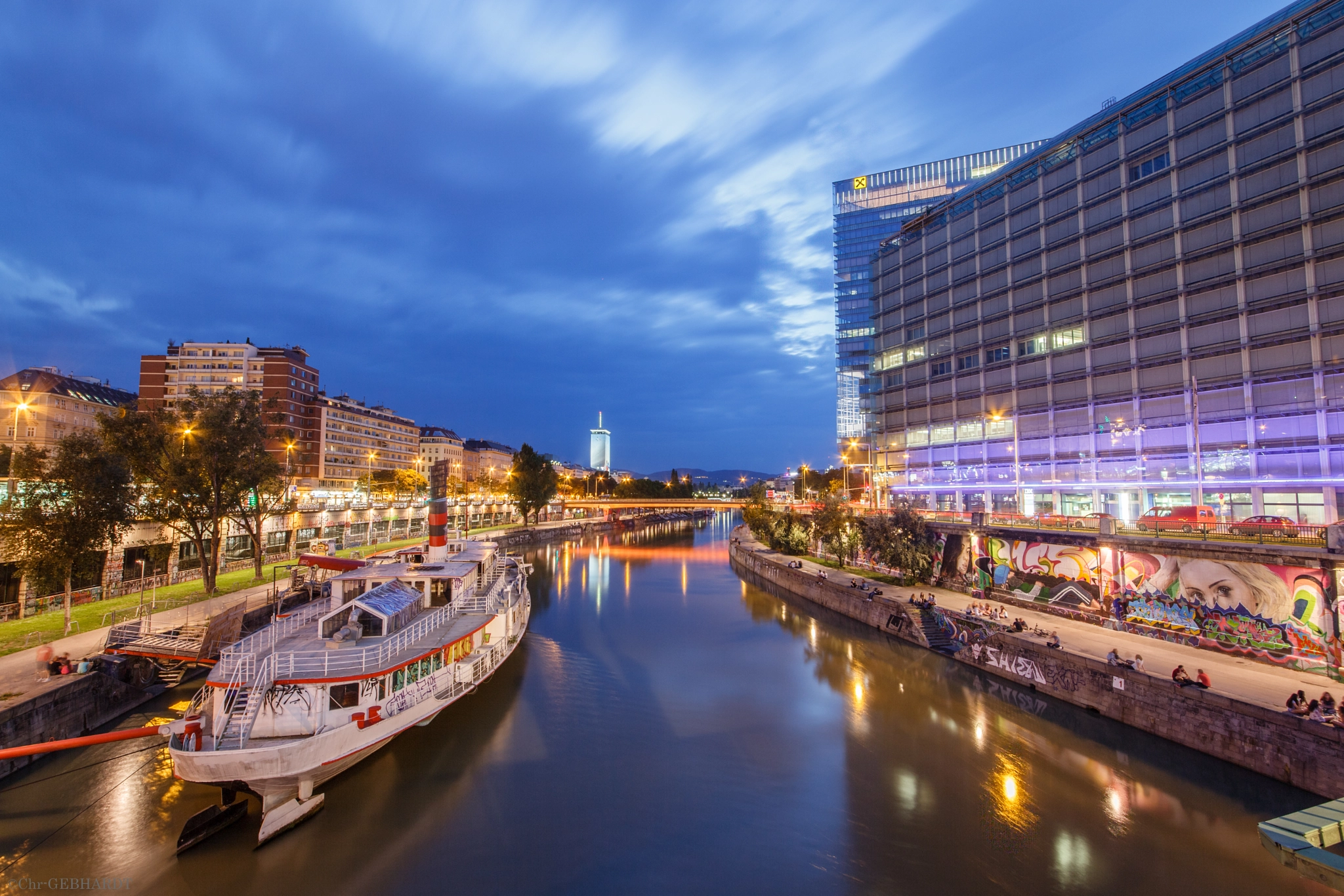 Canon EOS 5D Mark II + Sigma 12-24mm F4.5-5.6 II DG HSM sample photo. Danube channel photography