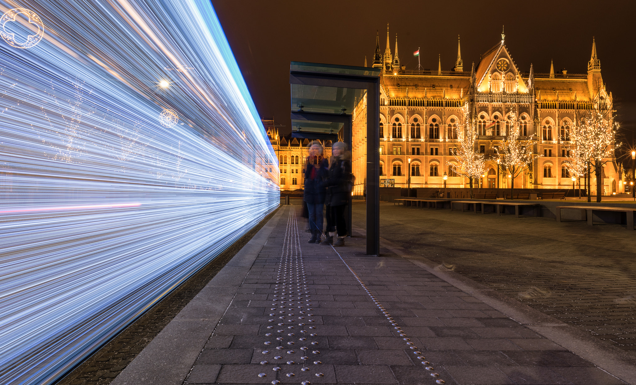Nikon AF-S Nikkor 24mm F1.8G ED sample photo. Christmas tram turn on to lightspeed photography