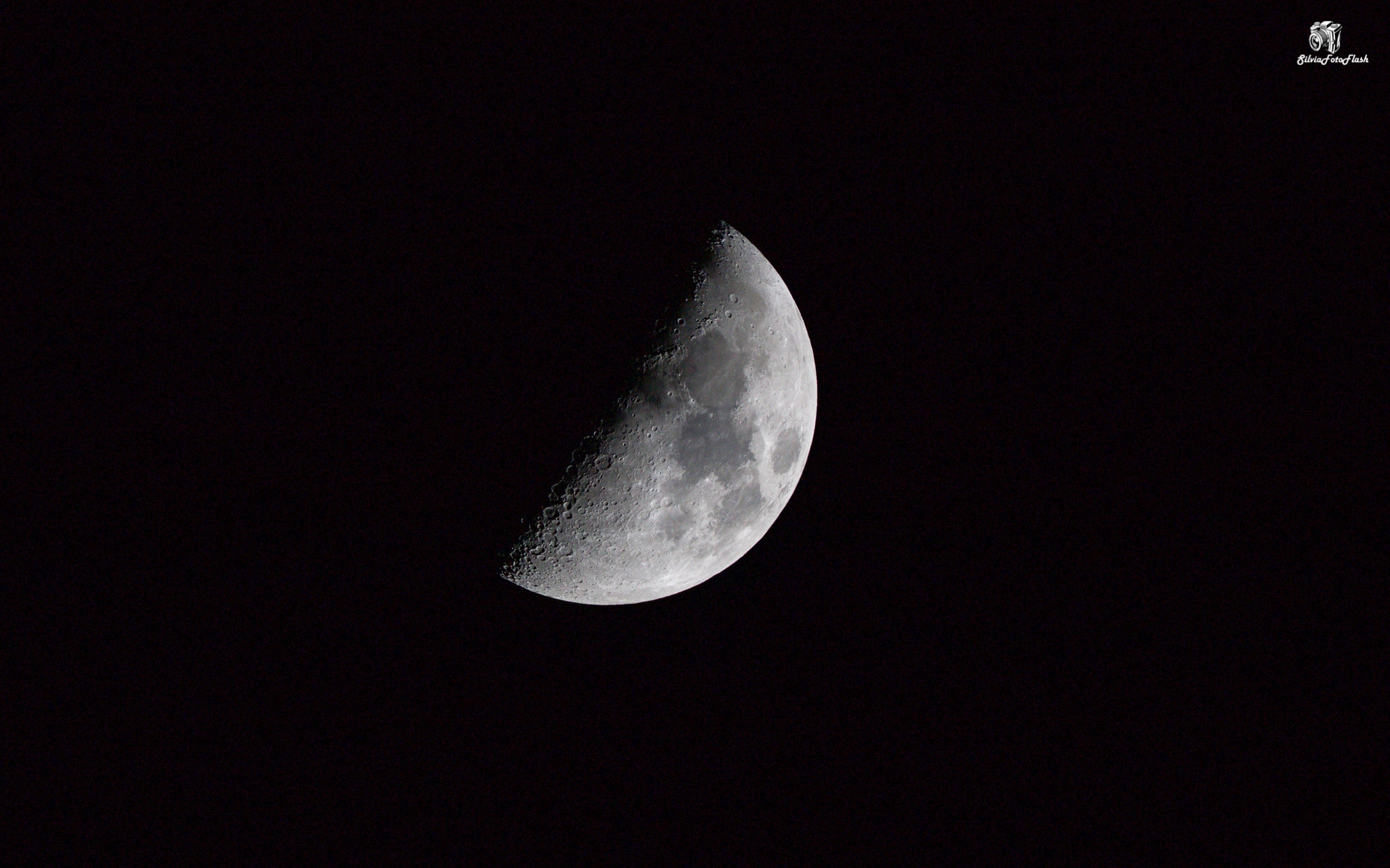 Canon EOS 70D + Sigma 150mm f/2.8 EX DG OS HSM APO Macro sample photo. The moon photography