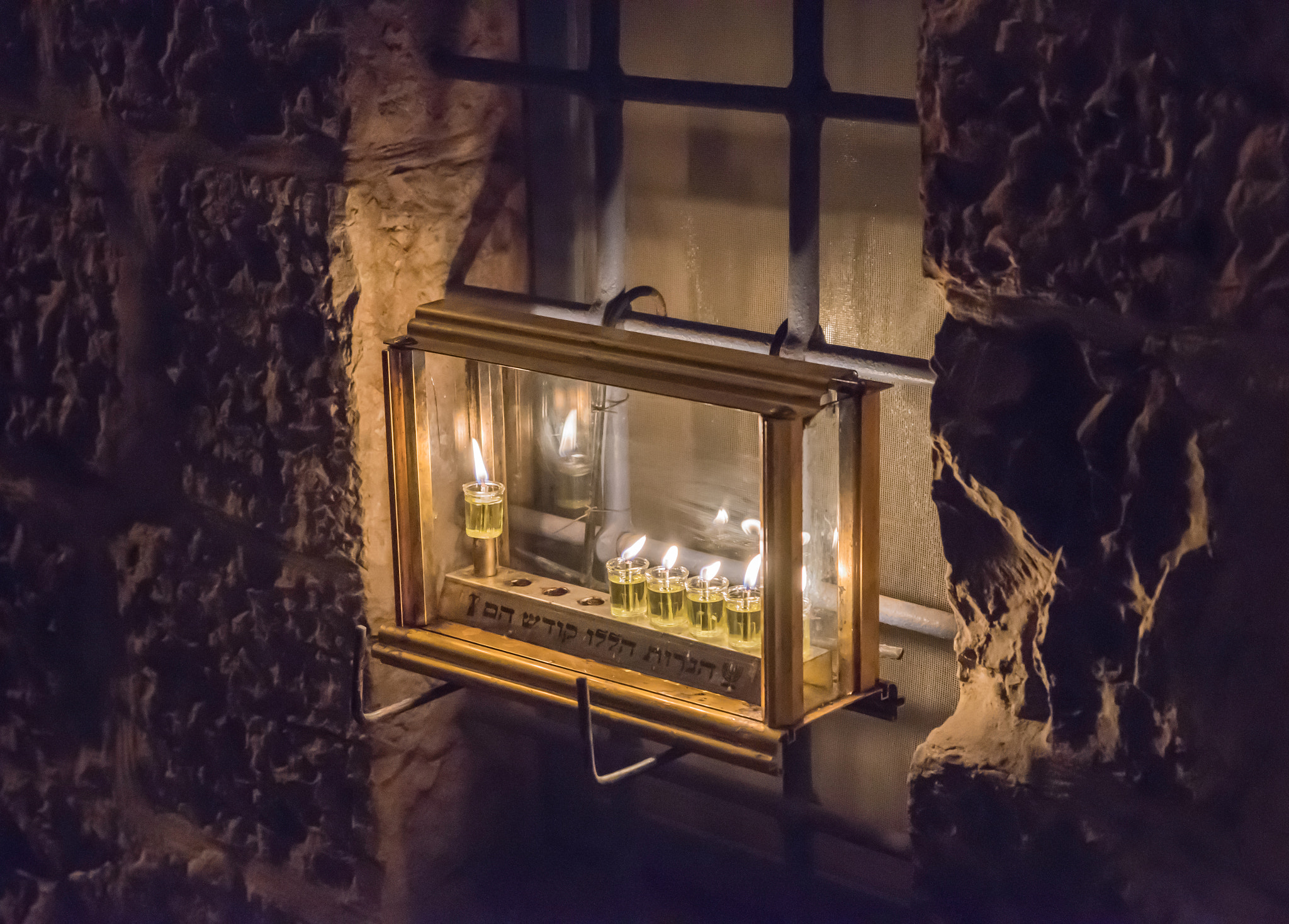 Tamron SP 24-70mm F2.8 Di VC USD sample photo. Window sill, hanukkah 2016 photography