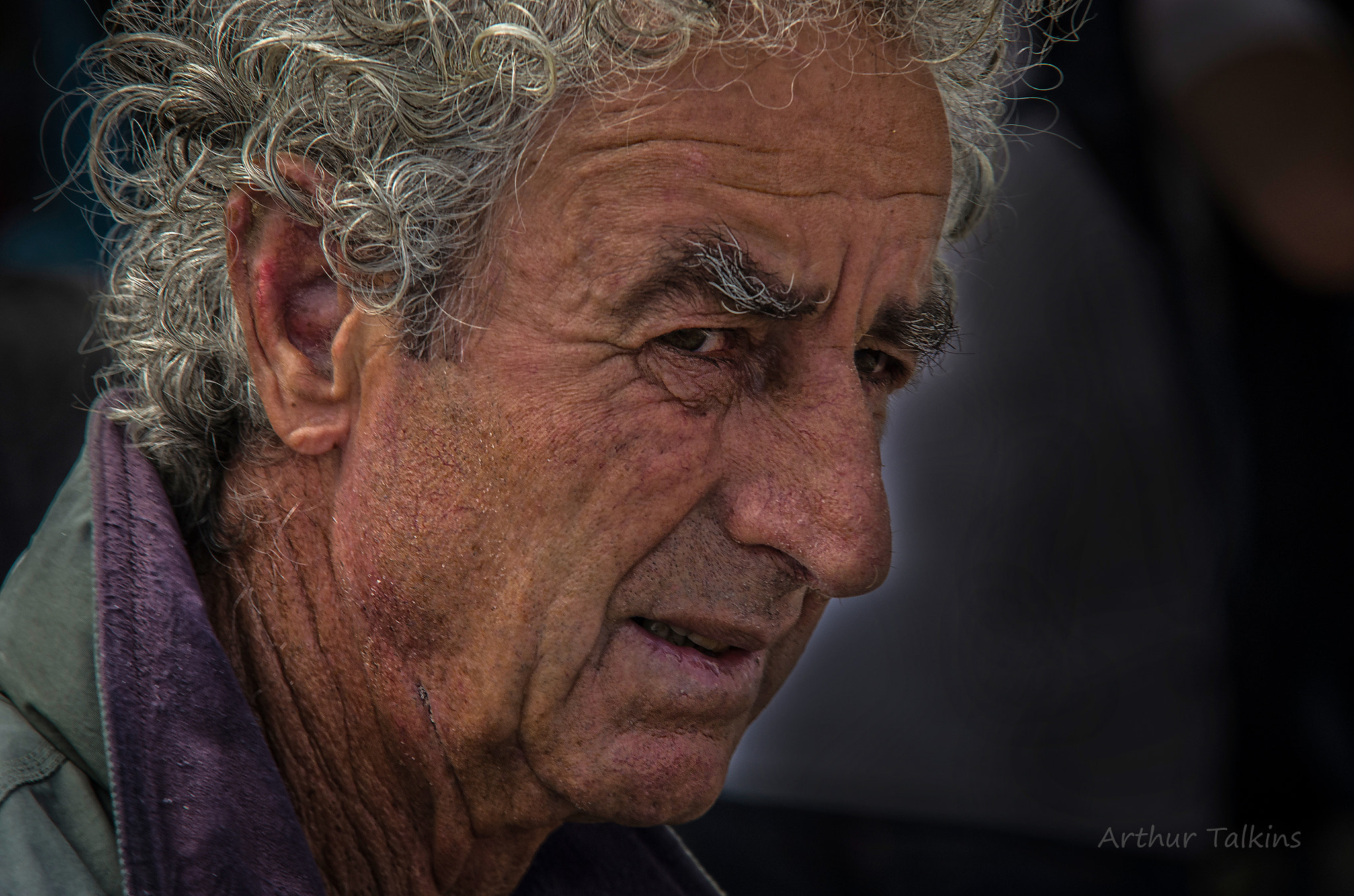 Sigma 70-200mm F2.8 EX DG Macro HSM II sample photo. Portrait of a skeptical demeanor... photography