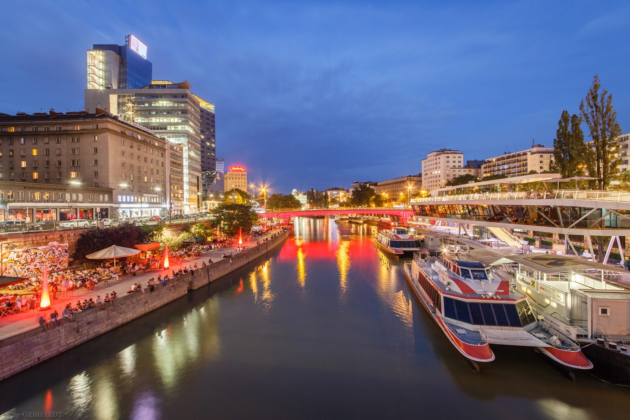 Canon EOS 5D Mark II + Sigma 12-24mm F4.5-5.6 II DG HSM sample photo. Vienna, danube canal photography