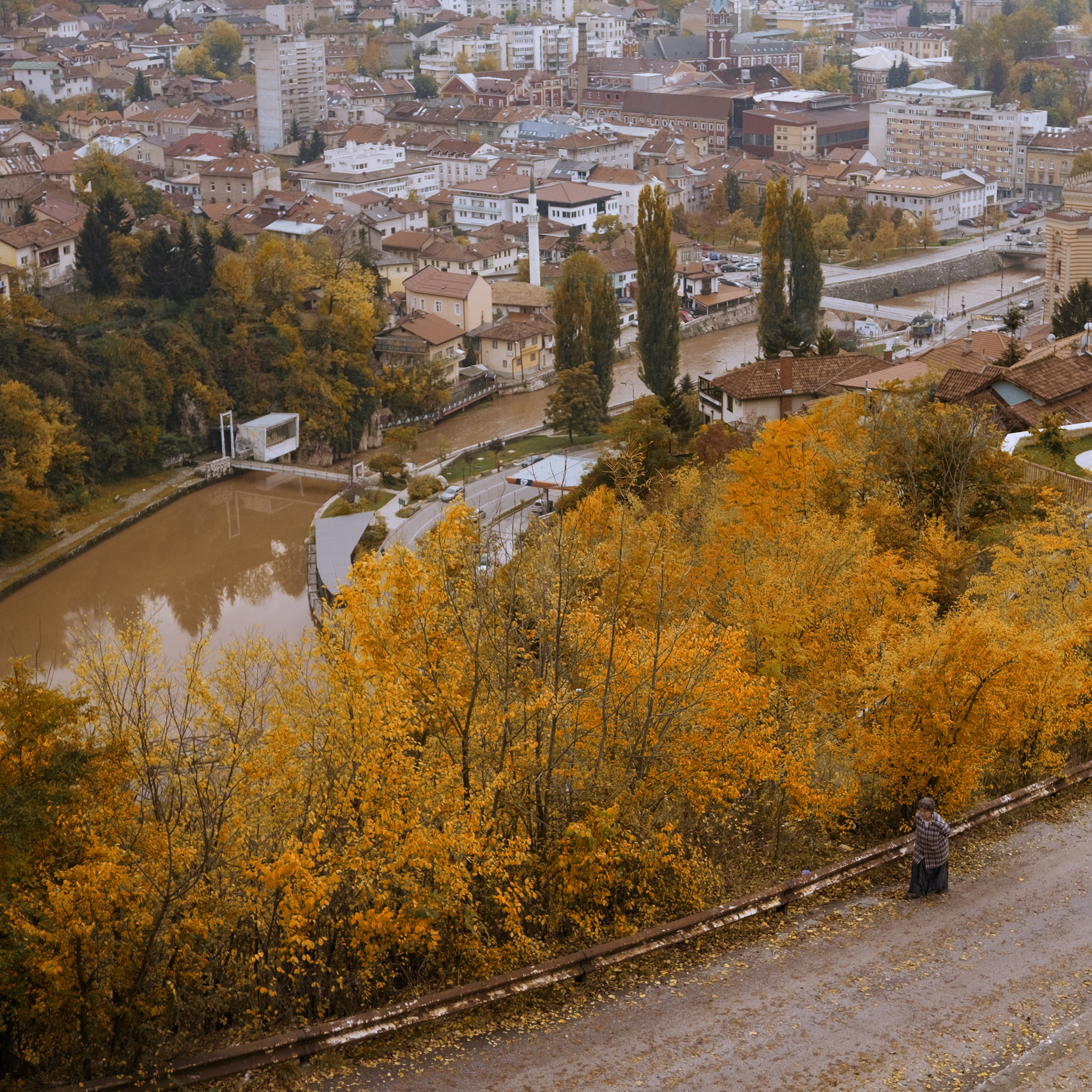 Fujifilm X-E2S + Fujifilm XF 27mm F2.8 sample photo. Sarajevo street photography