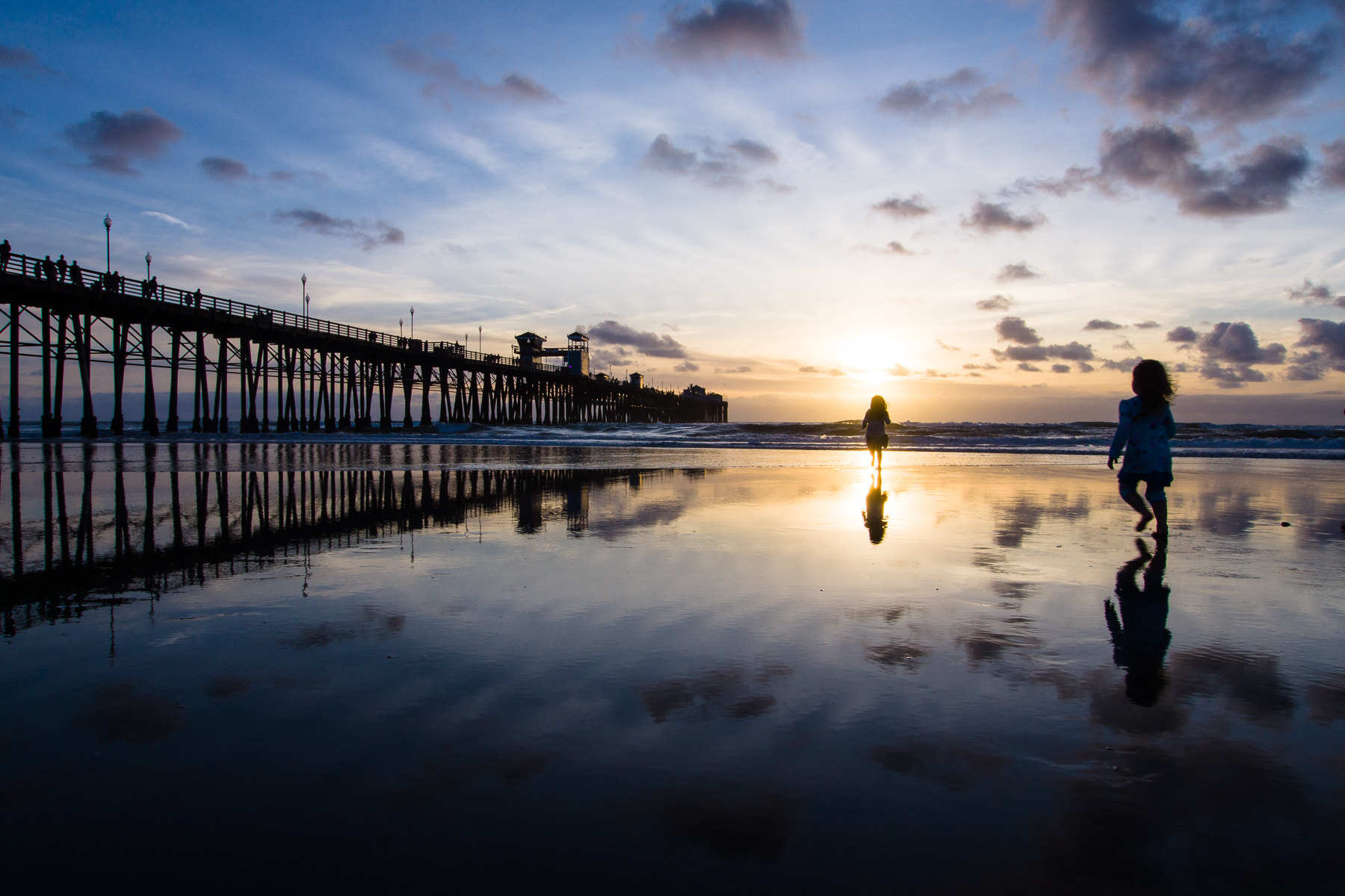 Sony SLT-A77 + Sony DT 11-18mm F4.5-5.6 sample photo. Chasing the sun and her sister photography