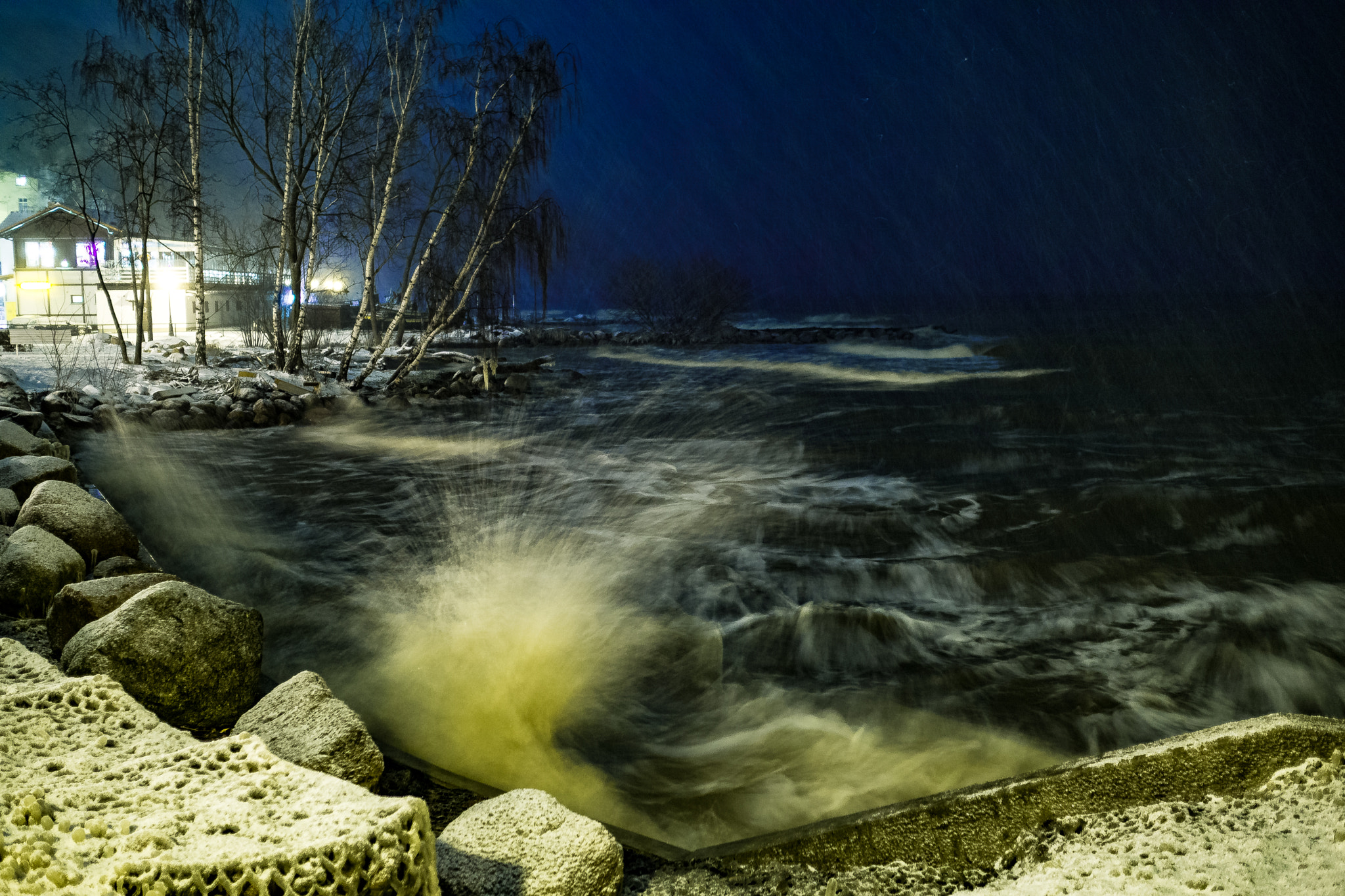 Sony Sonnar T* E 24mm F1.8 ZA sample photo. Storm photography