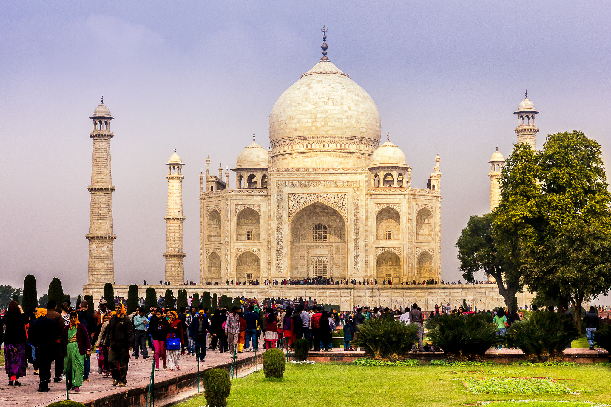 Canon EOS 550D (EOS Rebel T2i / EOS Kiss X4) sample photo. Taj in sunlight photography