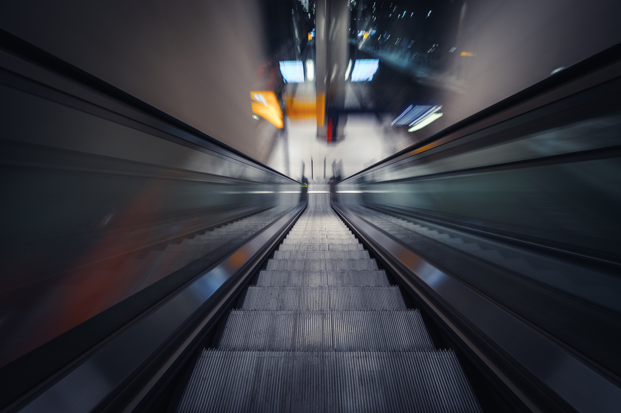 Sony a7 II + Sony E 10-18mm F4 OSS sample photo. Escalator escape photography