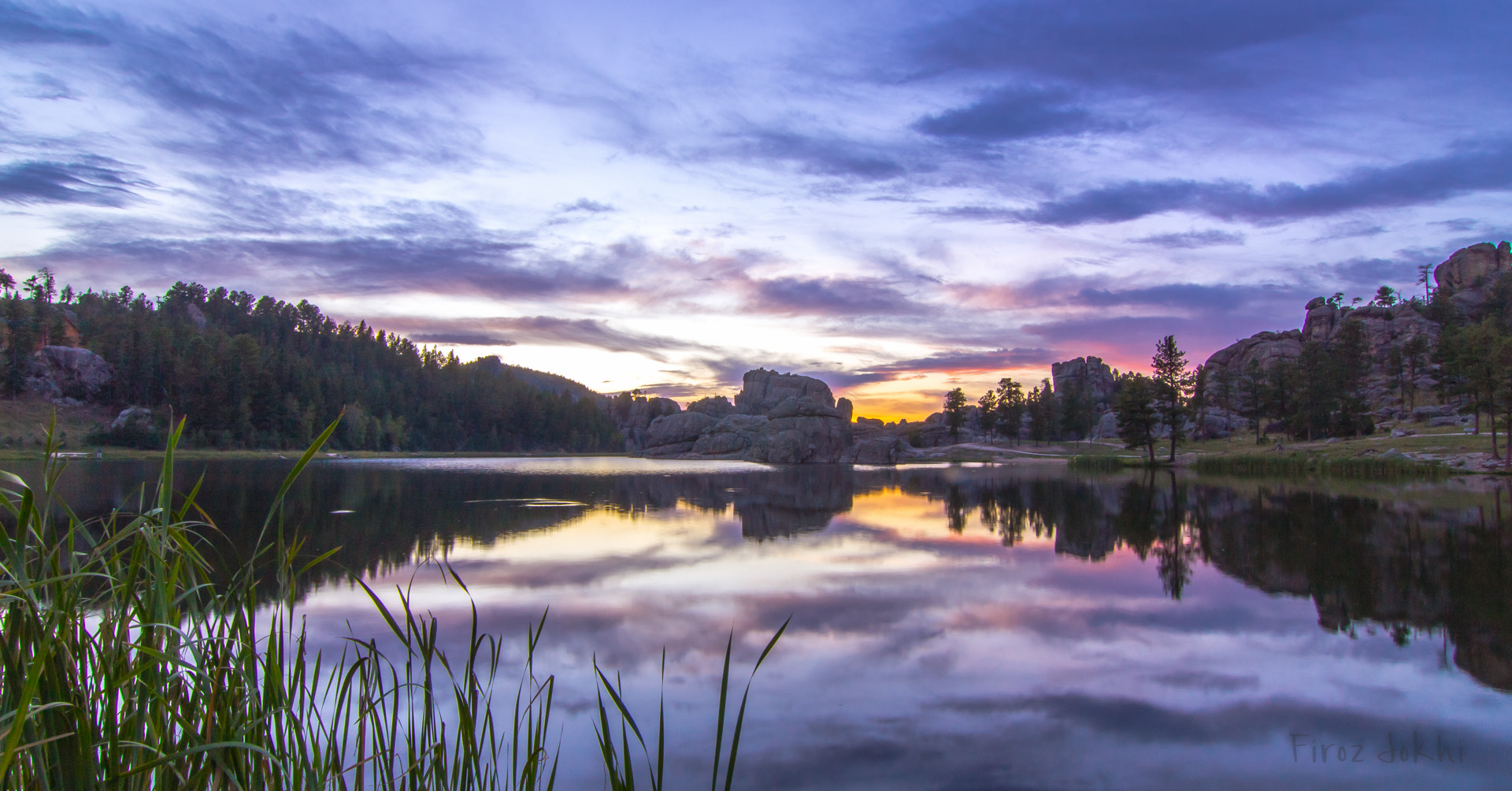 Canon EOS 600D (Rebel EOS T3i / EOS Kiss X5) sample photo. Lake reflecting the colored sky photography