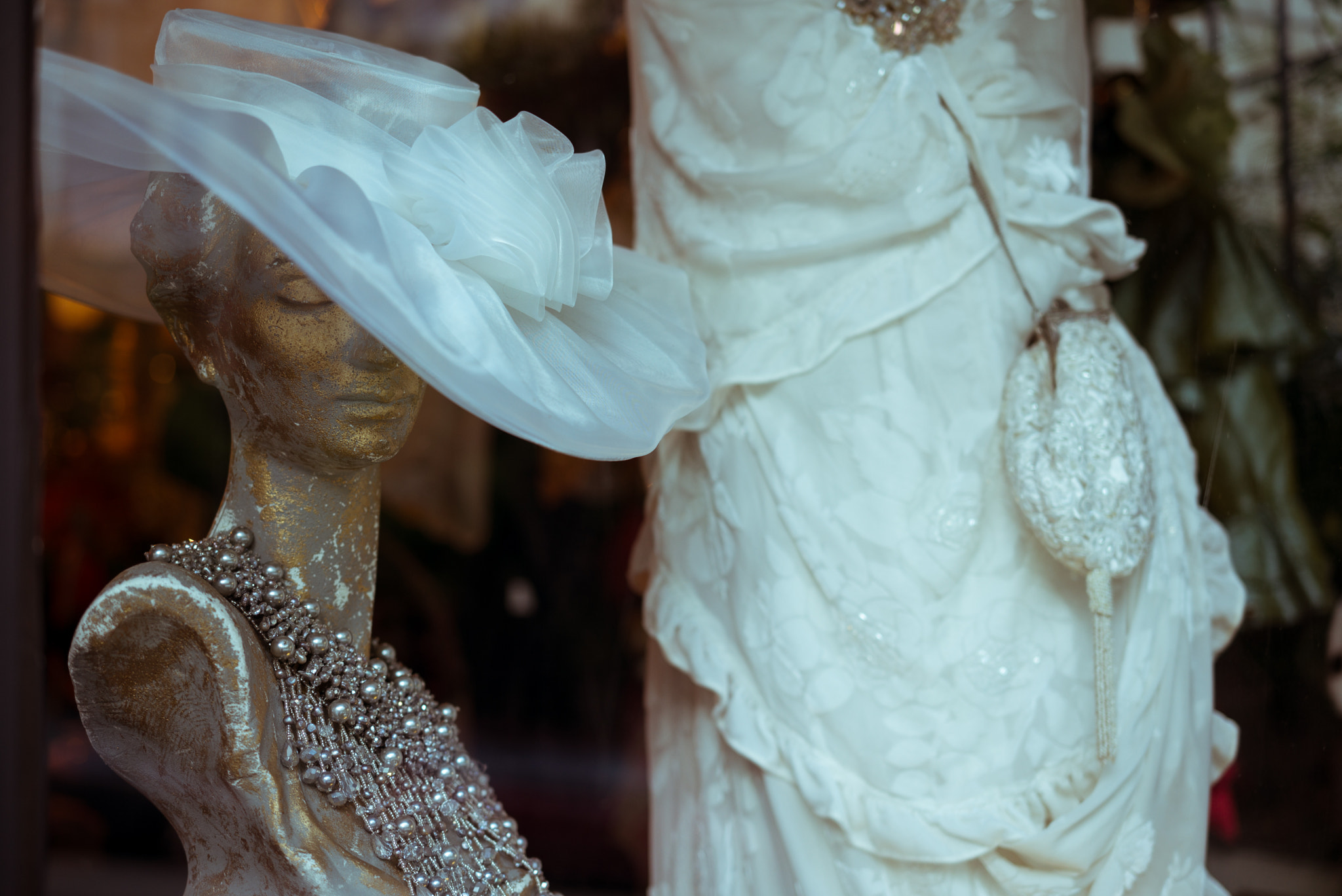 Leica APO-Summicron-M 50mm F2 ASPH sample photo. Closed vintage bridal shop. san fransisco photography