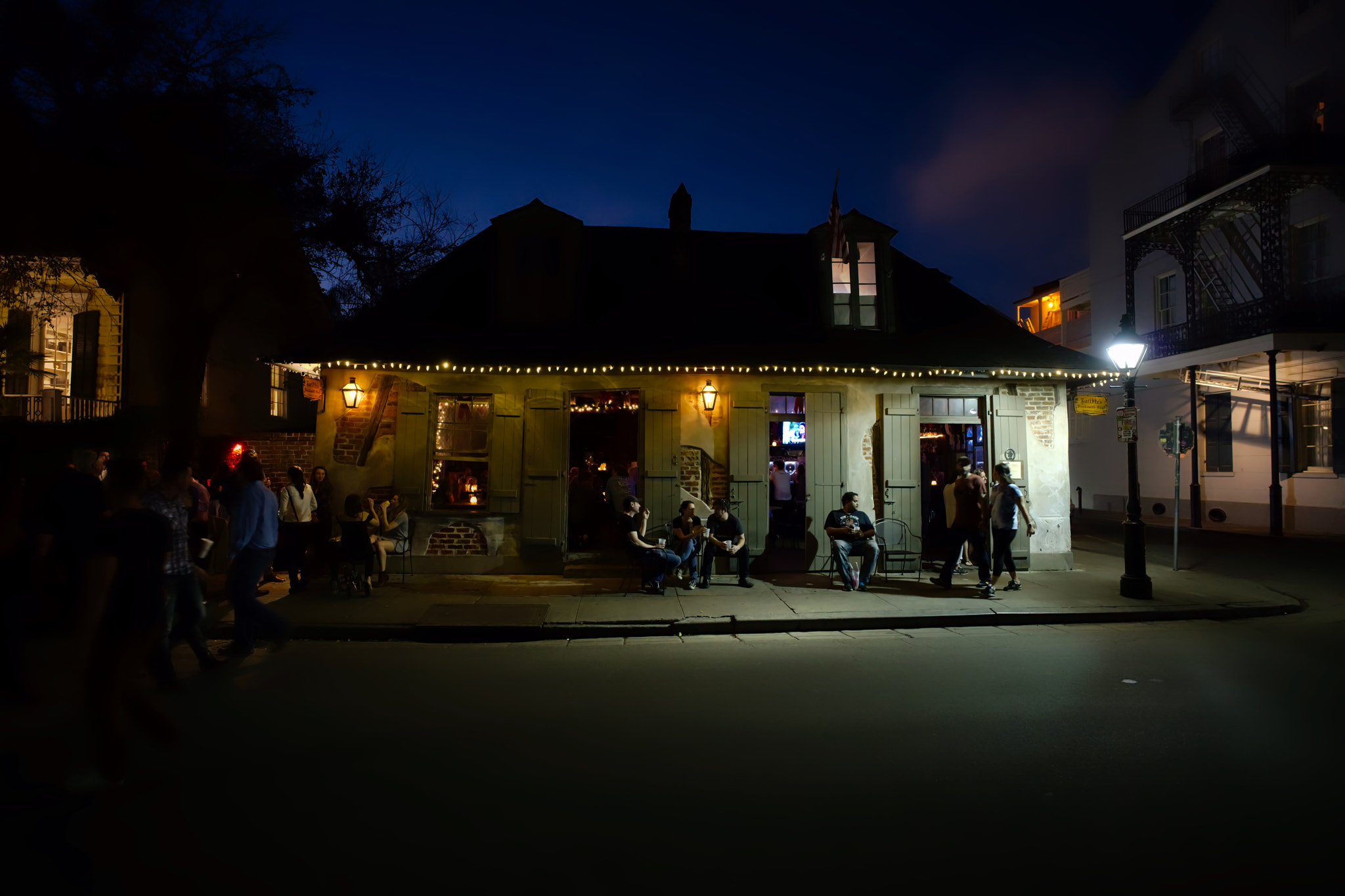ZEISS Batis 18mm F2.8 sample photo. Haunted hangout photography