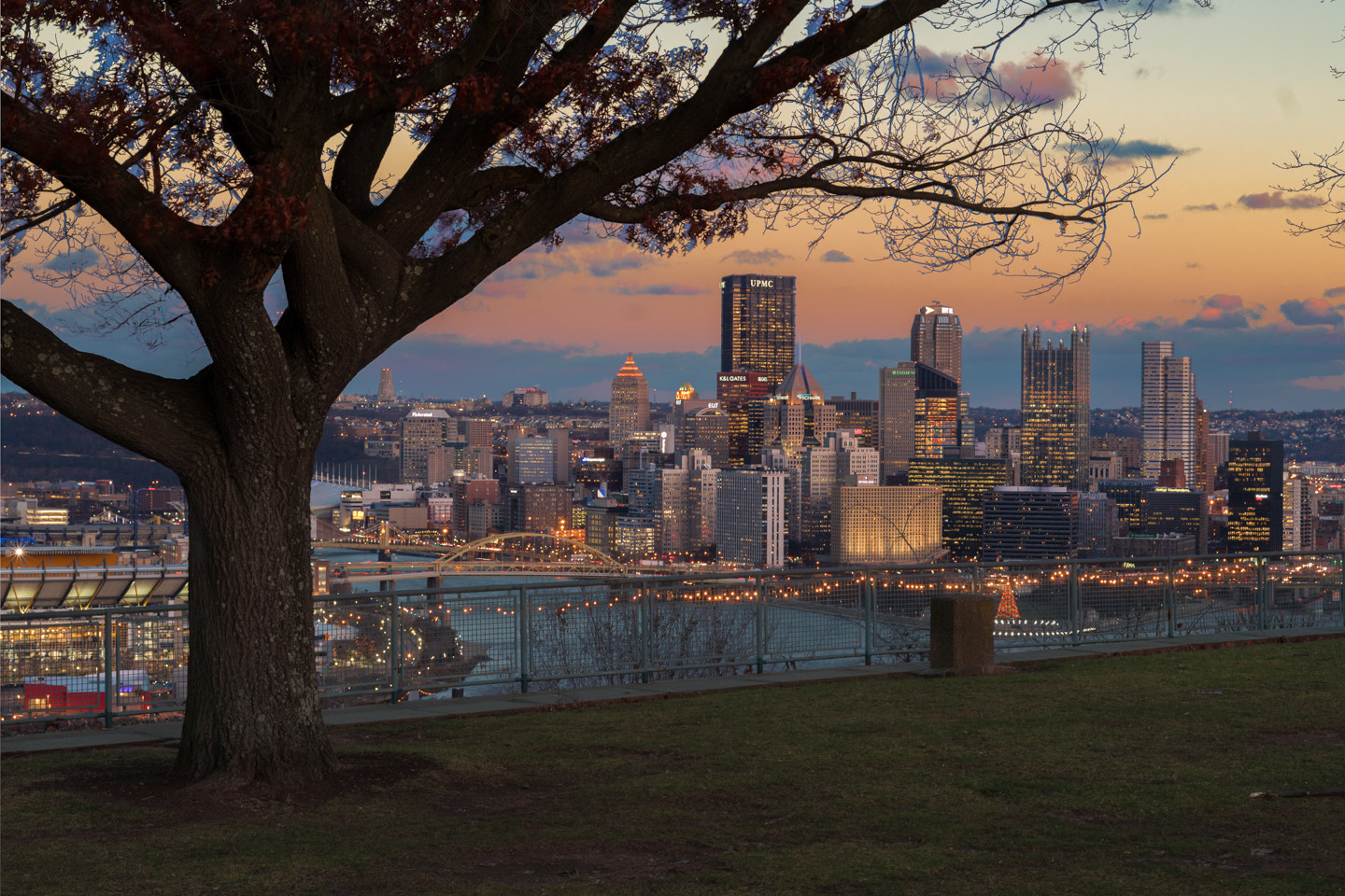 Pentax smc DA 50mm F1.8 sample photo. Sunset at the west end photography