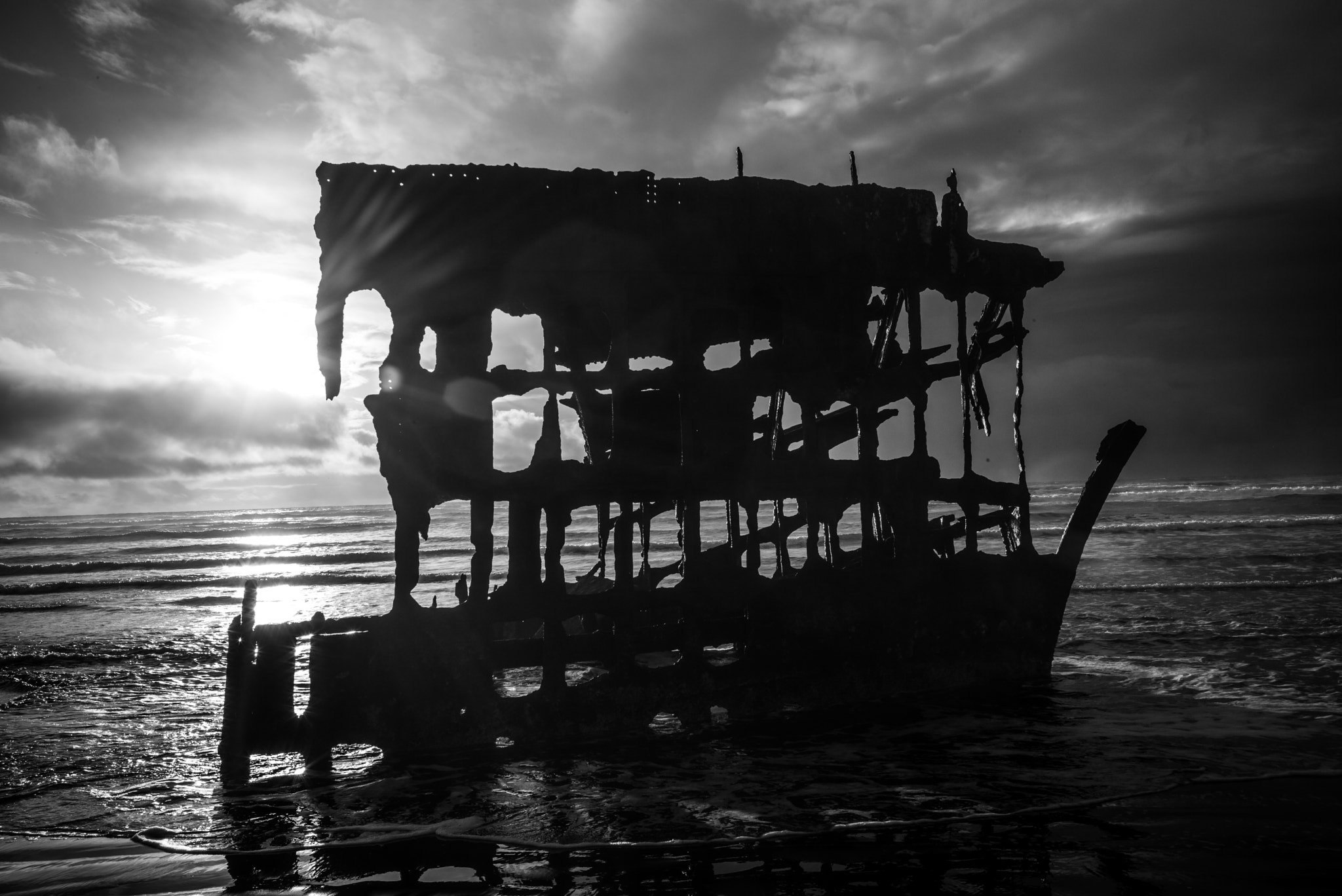 Summicron-M 1:2/35 ASPH. sample photo. Peter iredale shipwreck photography