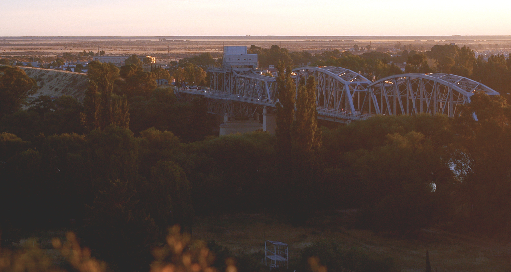 Nikon D100 sample photo. Bridge photography