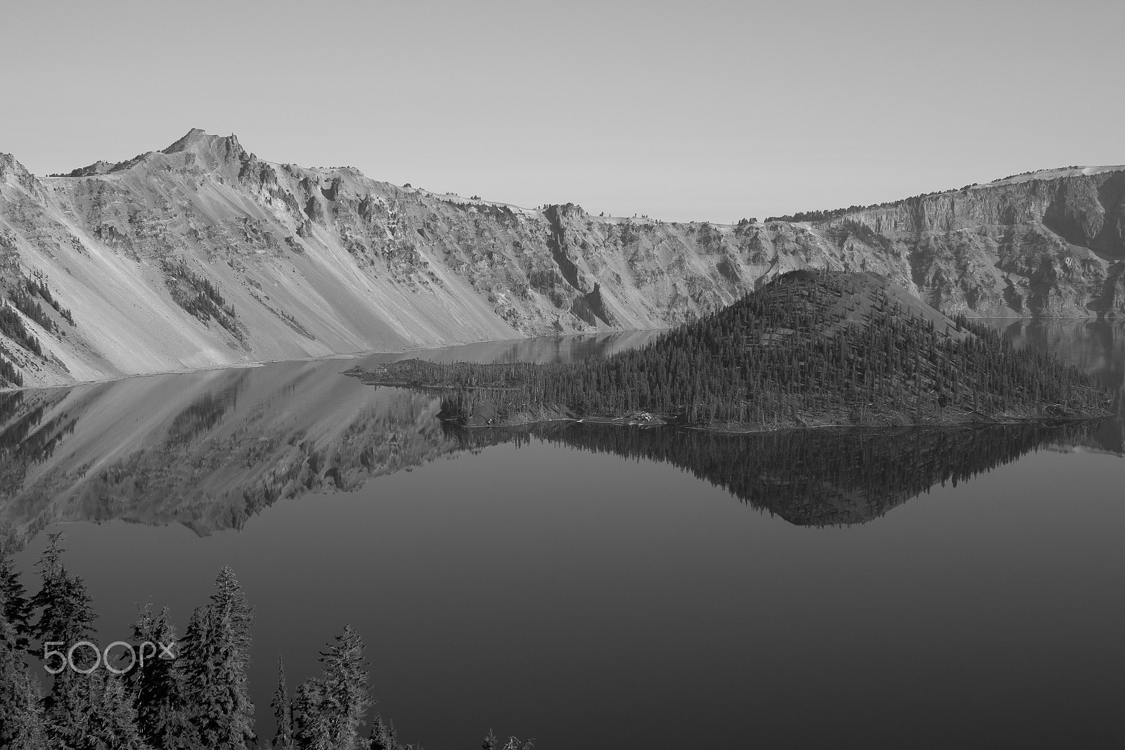Fujifilm X-Pro1 + ZEISS Touit 32mm F1.8 sample photo. Crater lake photography