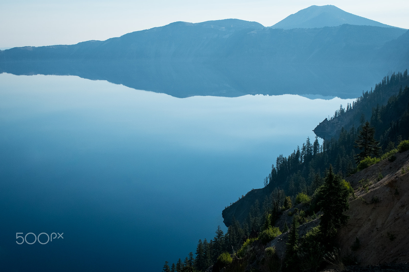 Fujifilm X-Pro1 + ZEISS Touit 32mm F1.8 sample photo. Crater lake photography