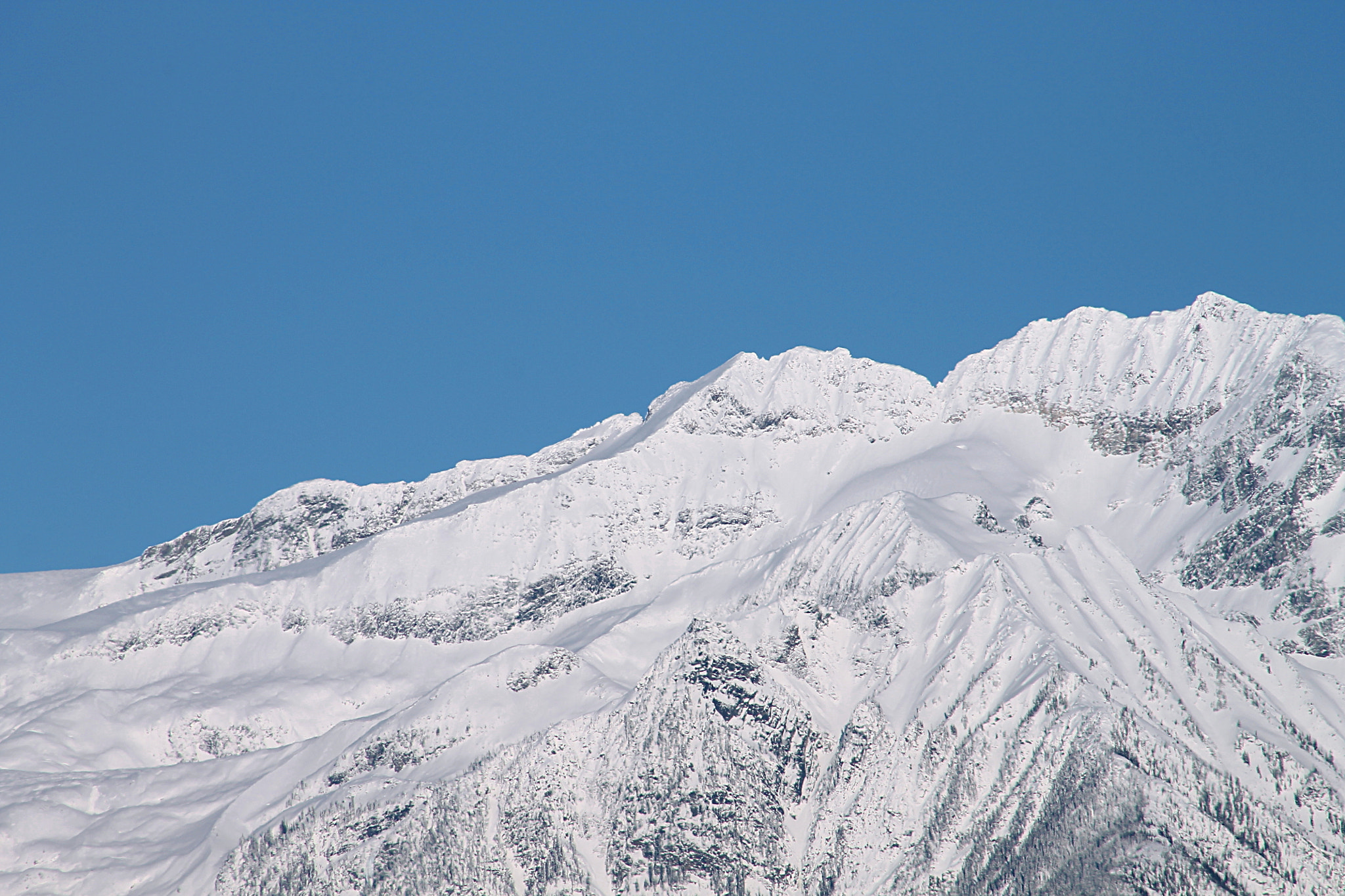 Canon EF 75-300mm f/4-5.6 USM sample photo. Mount macbeth photography
