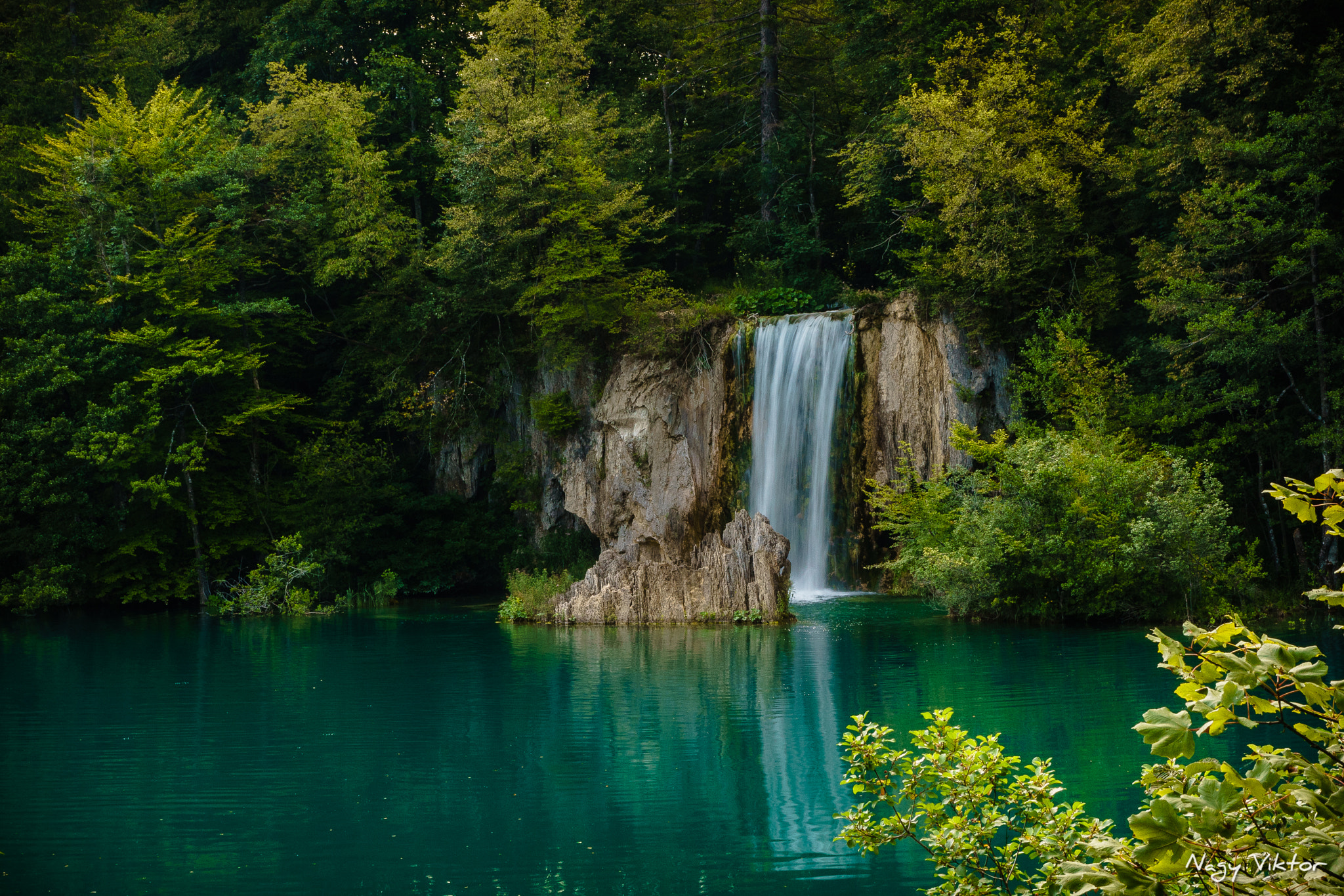 Sony SLT-A68 sample photo. Lake plitvice photography