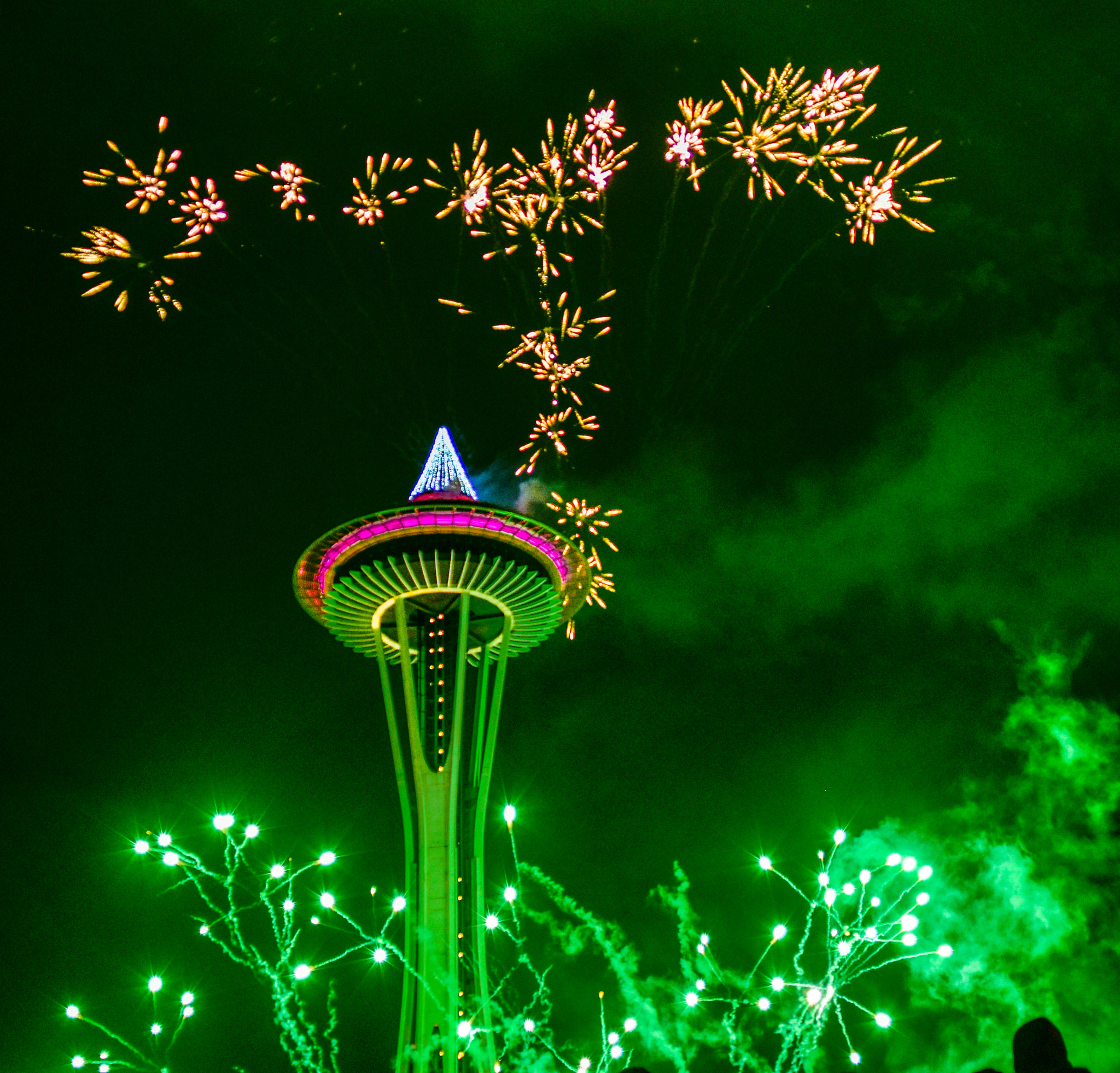 Nikon D5500 sample photo. Seattle fireworks new year 2017 photography