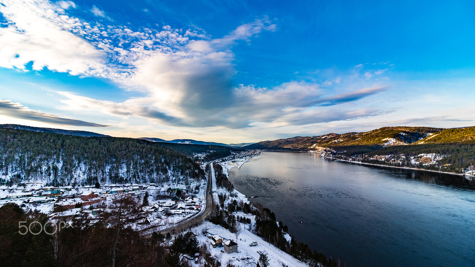 Canon EOS 750D (EOS Rebel T6i / EOS Kiss X8i) sample photo. The yenisei river photography