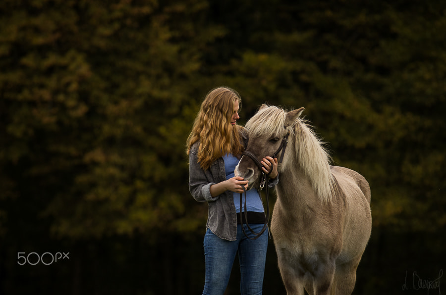 Pentax K-5 sample photo. Friendship photography