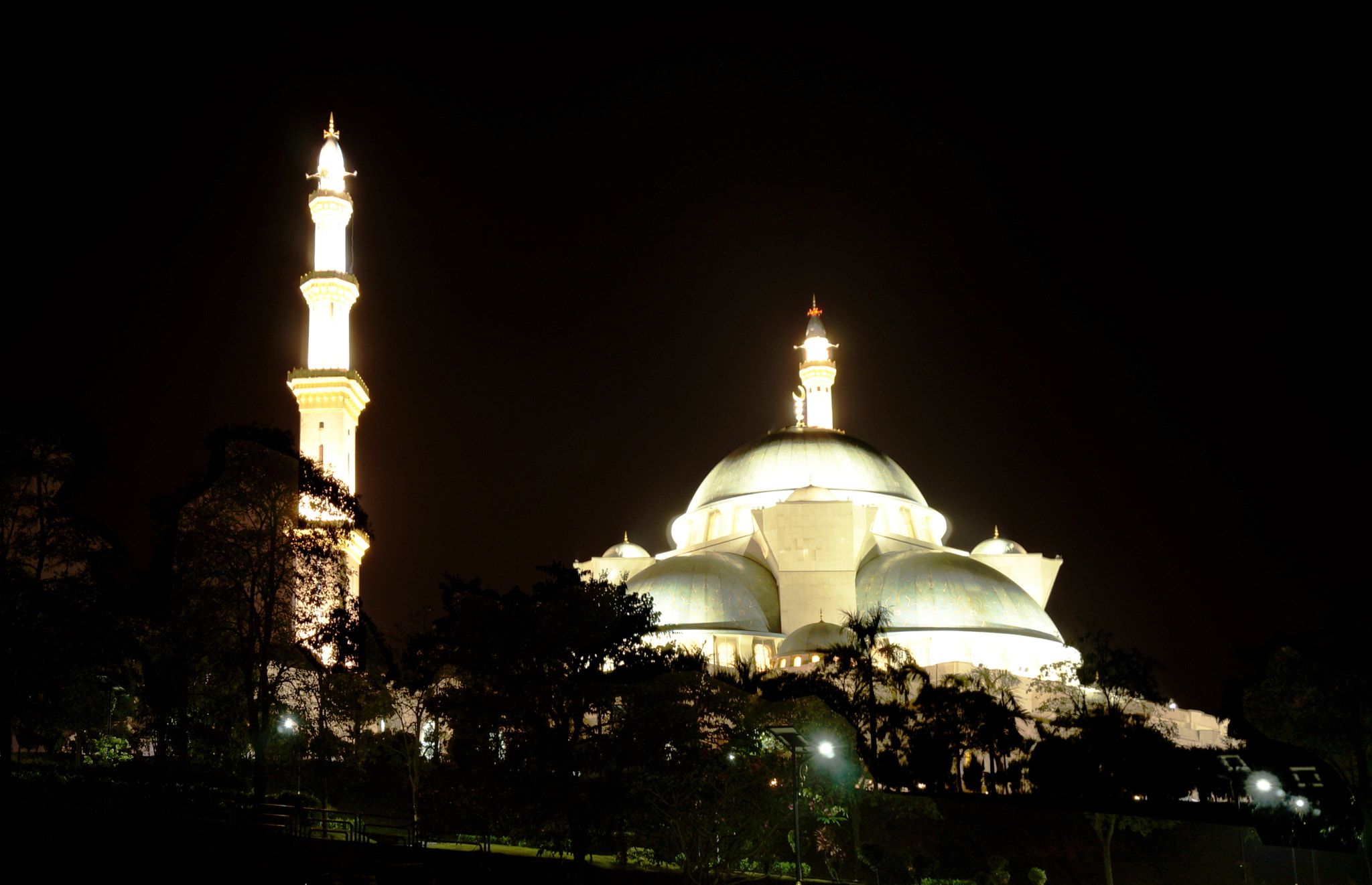 Sony Alpha NEX-5R sample photo. Federal territory mosque photography