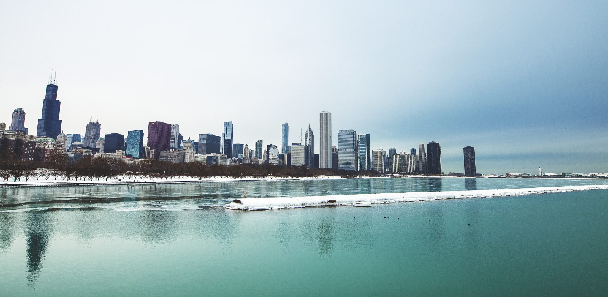 Canon EOS 5D Mark II + Sigma 20mm F1.4 DG HSM Art sample photo. Chicago skyline photography