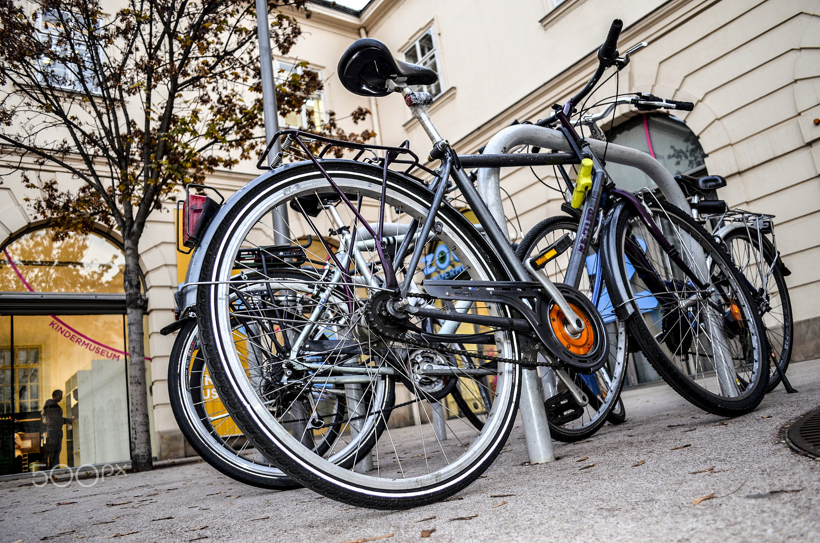 Nikon AF-S DX Micro Nikkor 40mm F2.8 sample photo. Viena bike photography