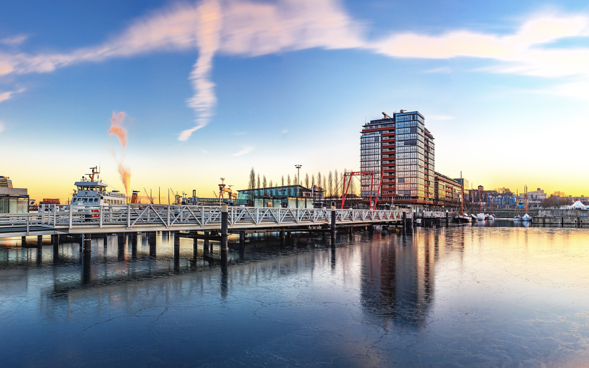 Canon EF 24mm F2.8 IS USM sample photo. Kiel sunrise photography