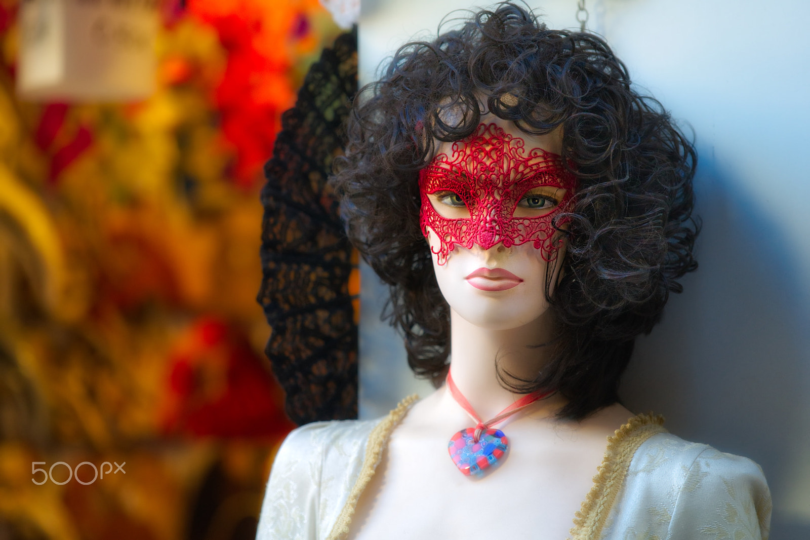 Sony FE 70-200mm F4 G OSS sample photo. Spanish manikin photography