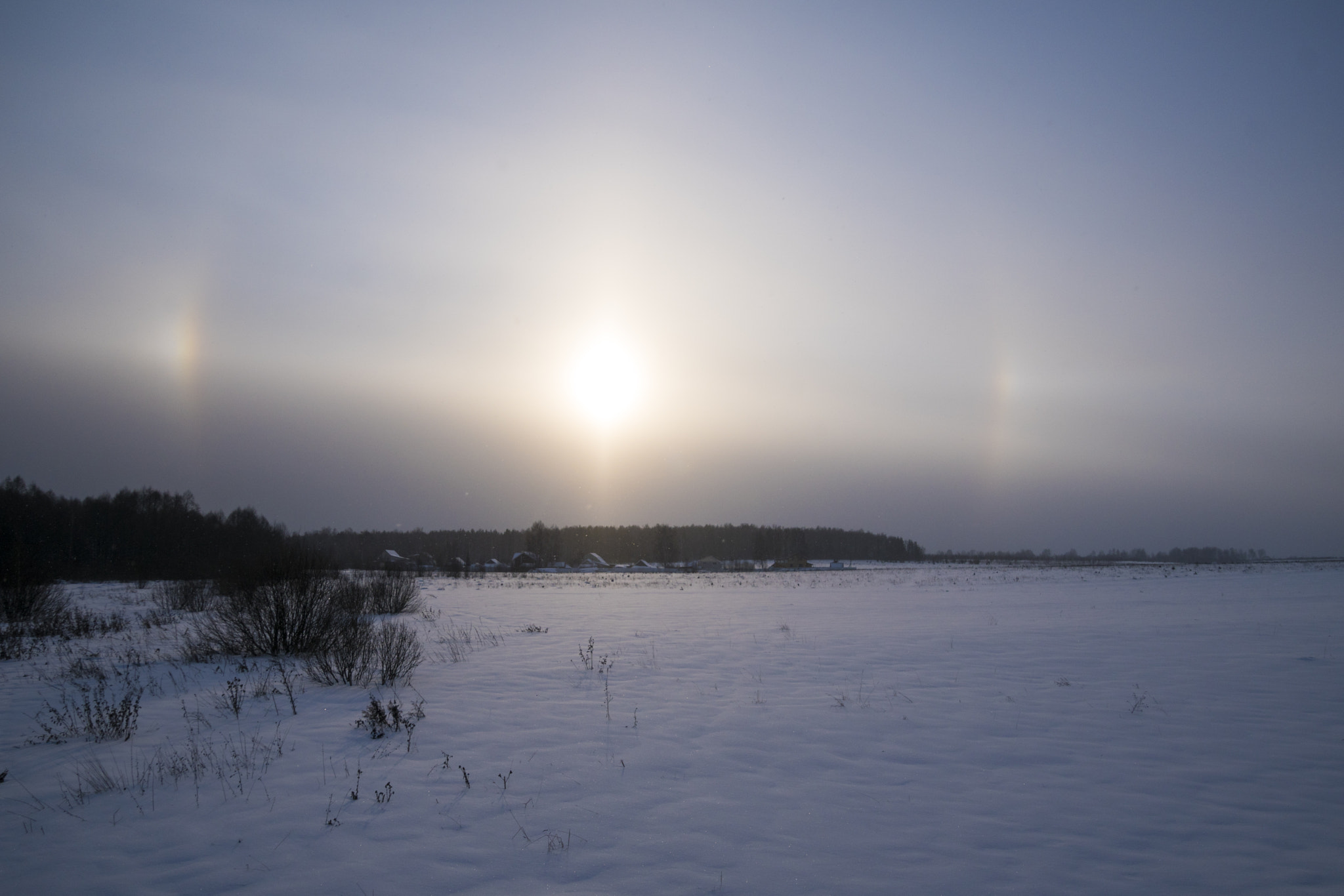 Tamron 16-300mm F3.5-6.3 Di II VC PZD Macro sample photo. Solar halo photography